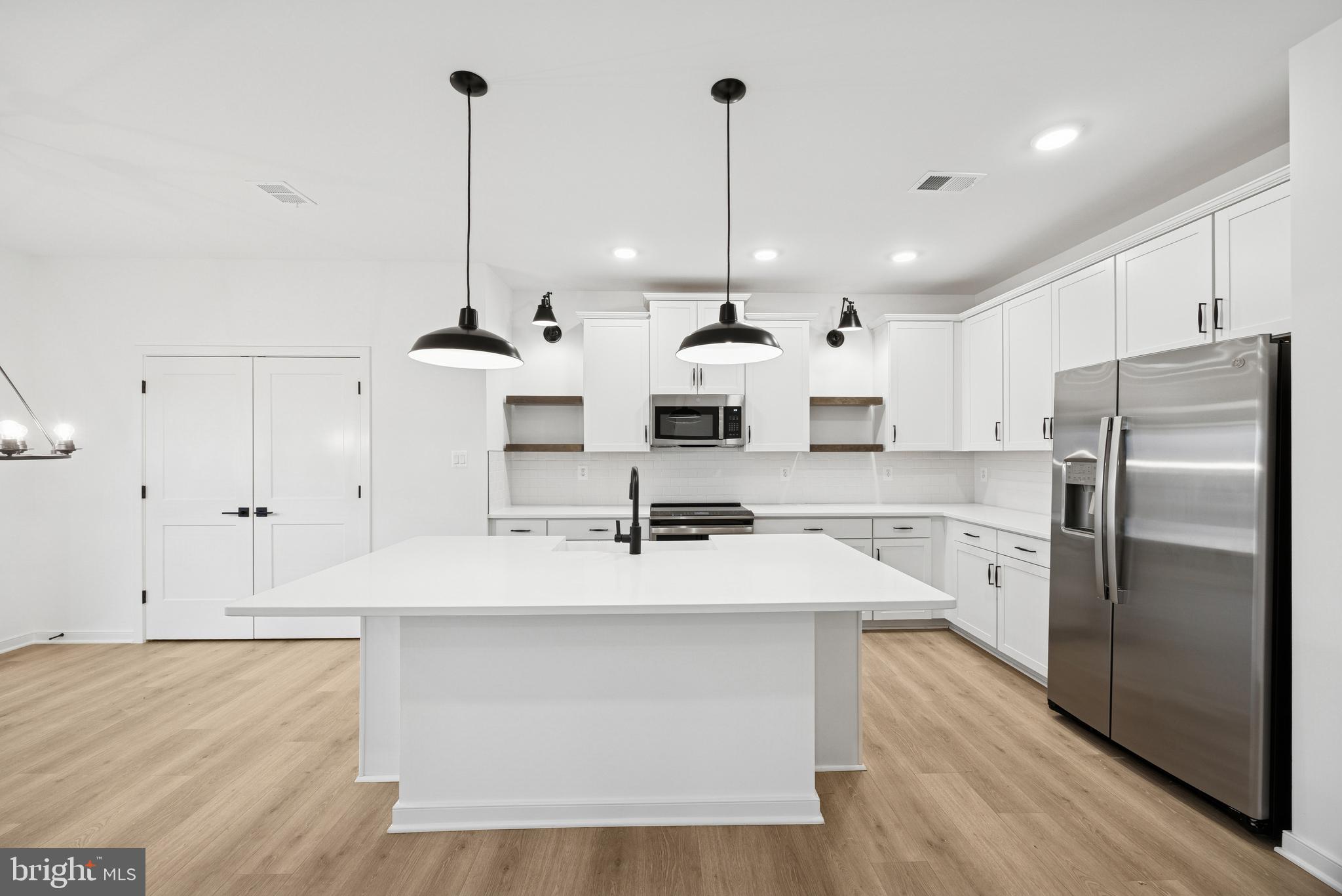 HUNTWELL WEST - Residential