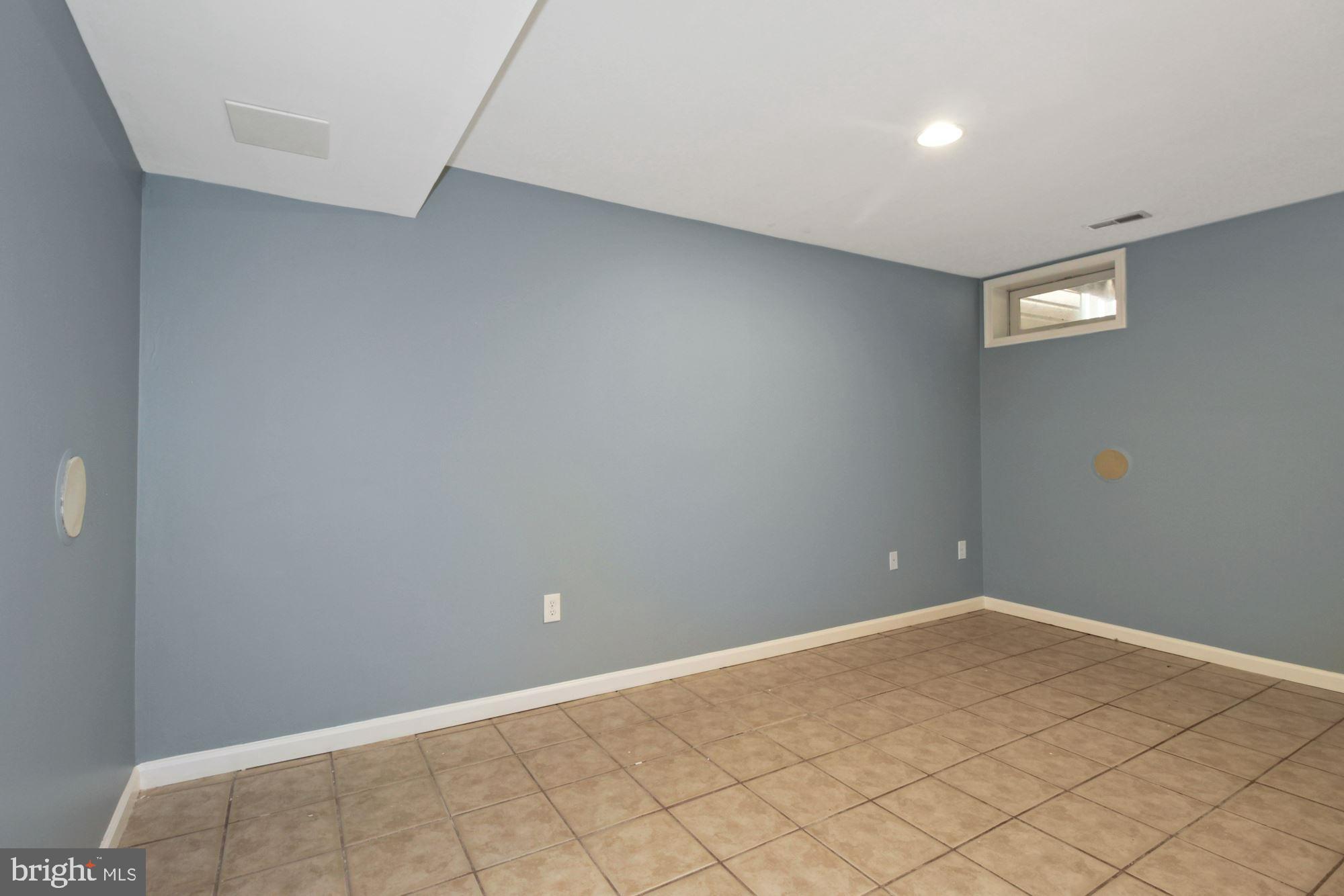 RUSSETT - Residential