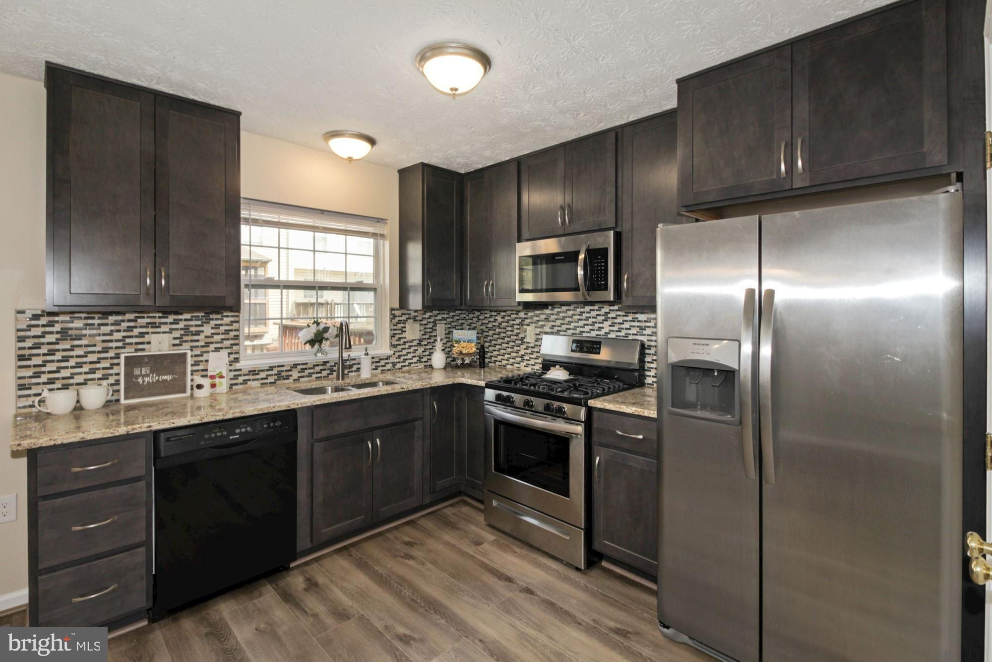 RUSSETT - Residential