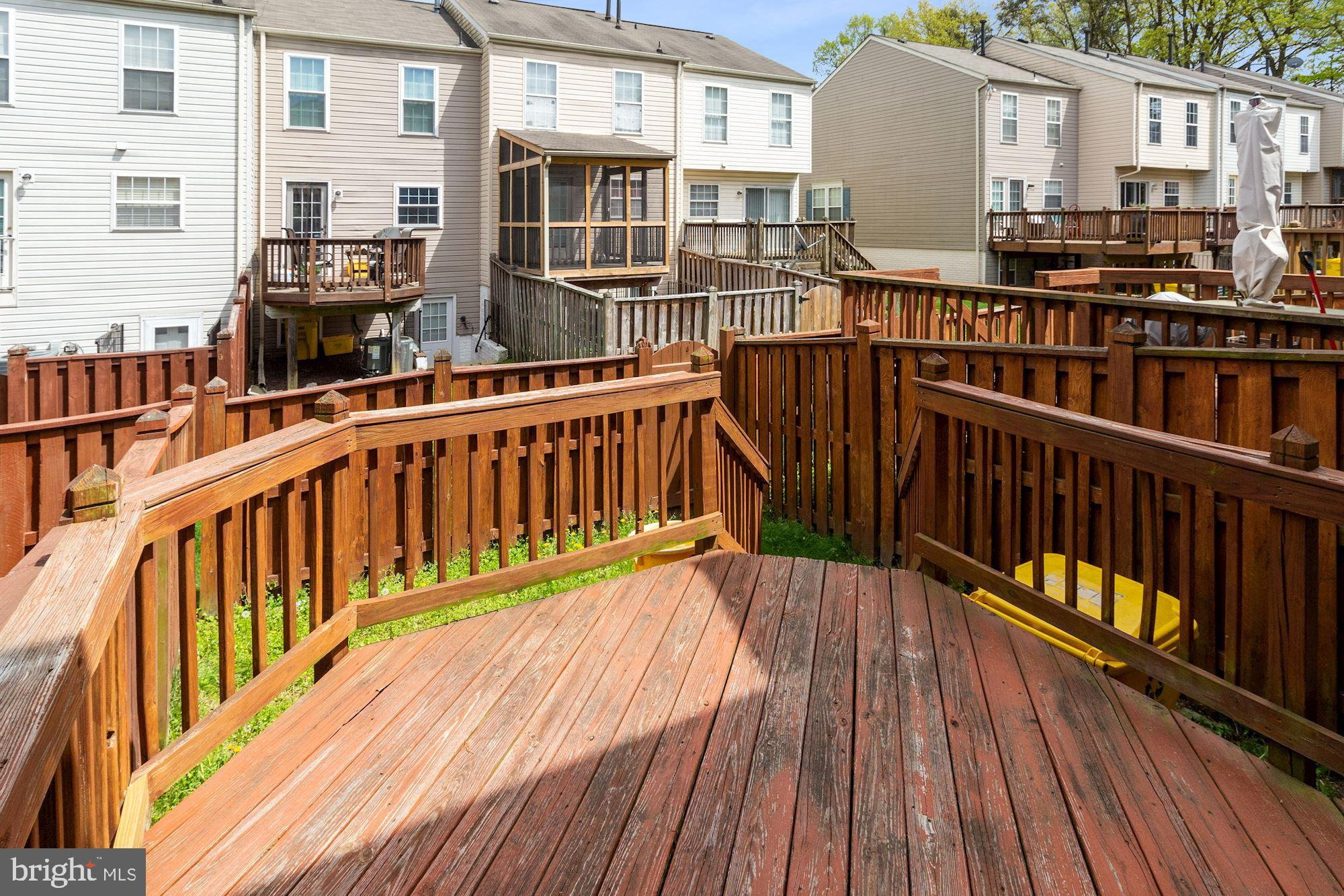 RUSSETT - Residential