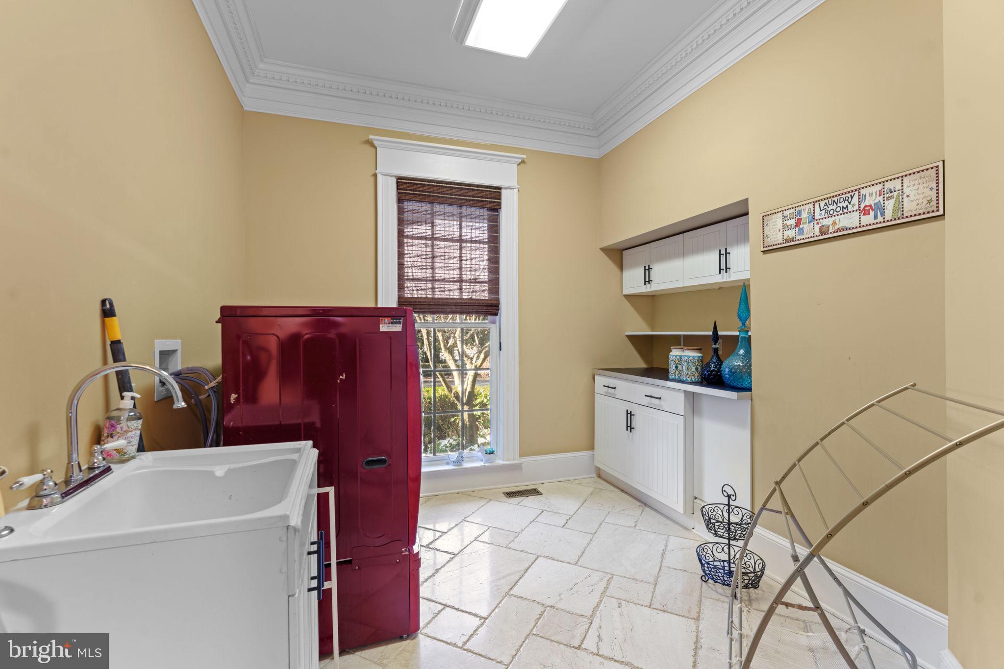 SPRINGVALE - Residential Lease