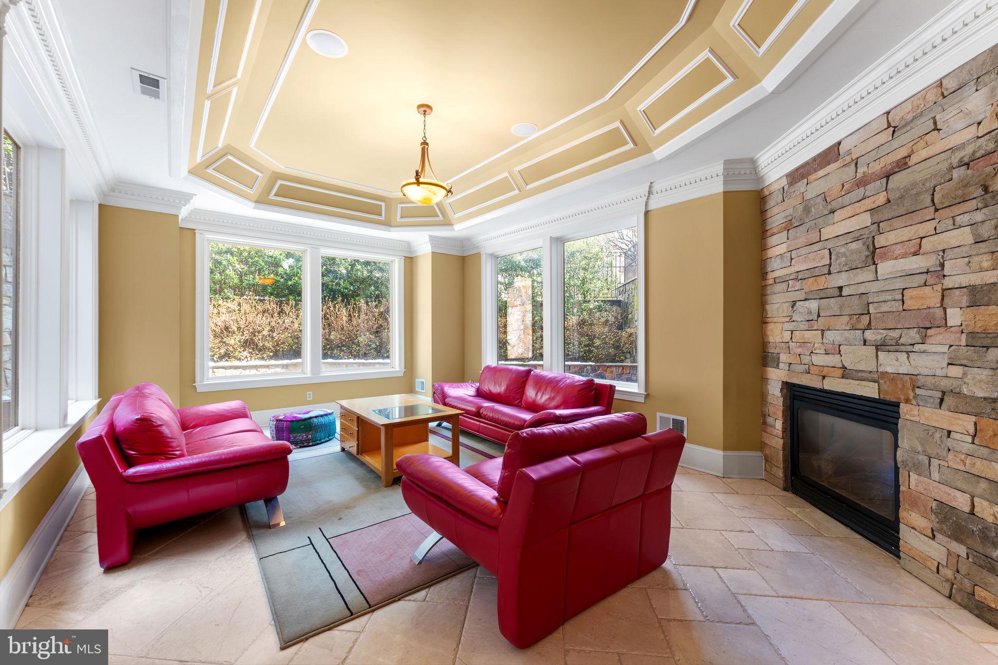 SPRINGVALE - Residential Lease