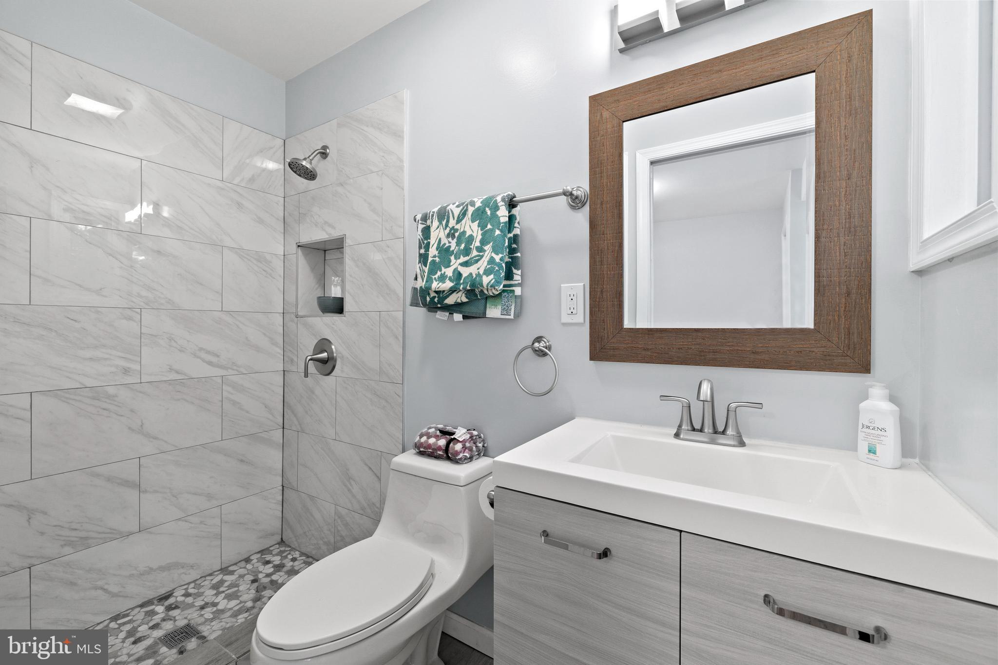 ORCHARD HILLS - Residential