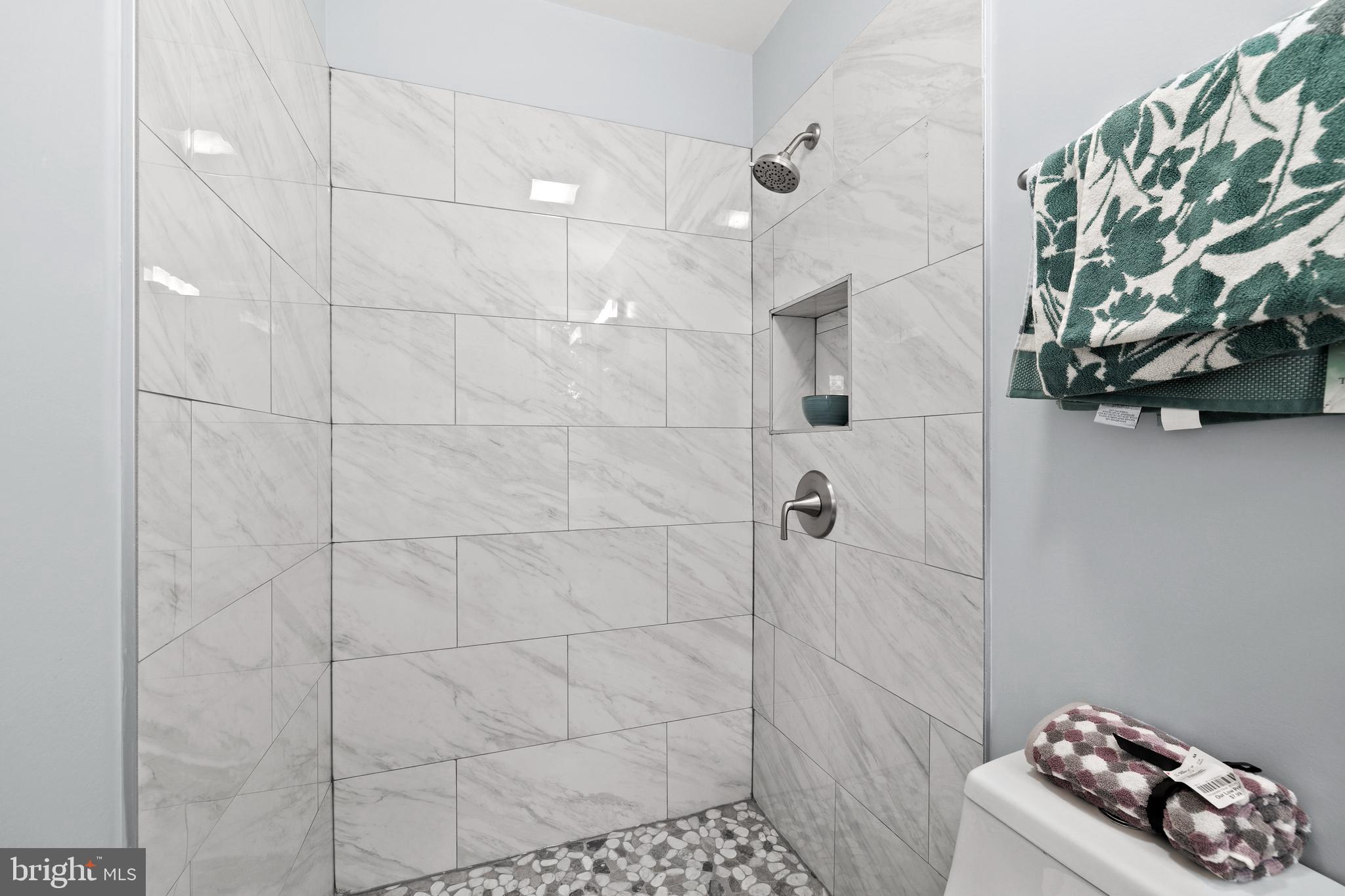 ORCHARD HILLS - Residential