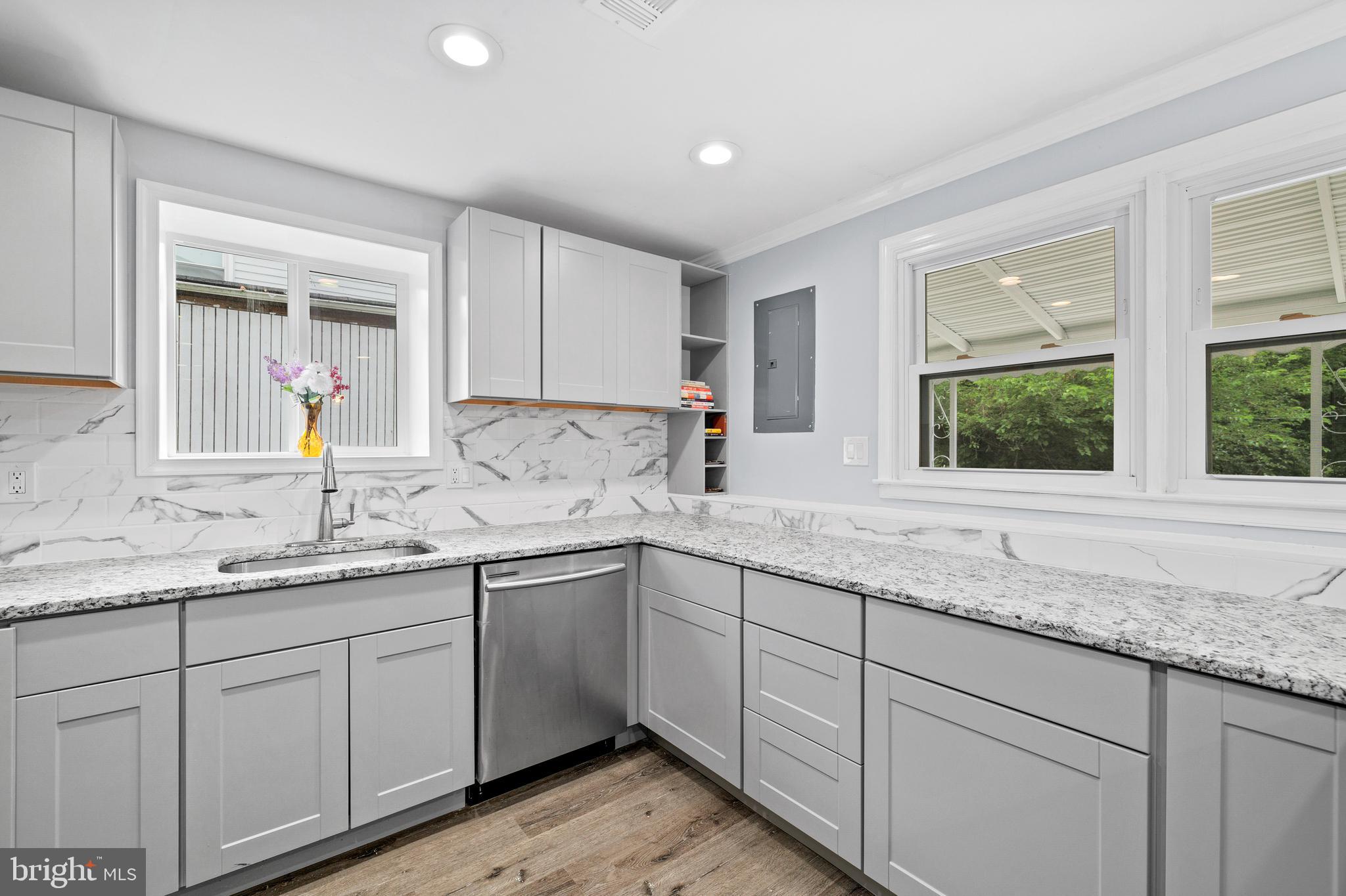 ORCHARD HILLS - Residential