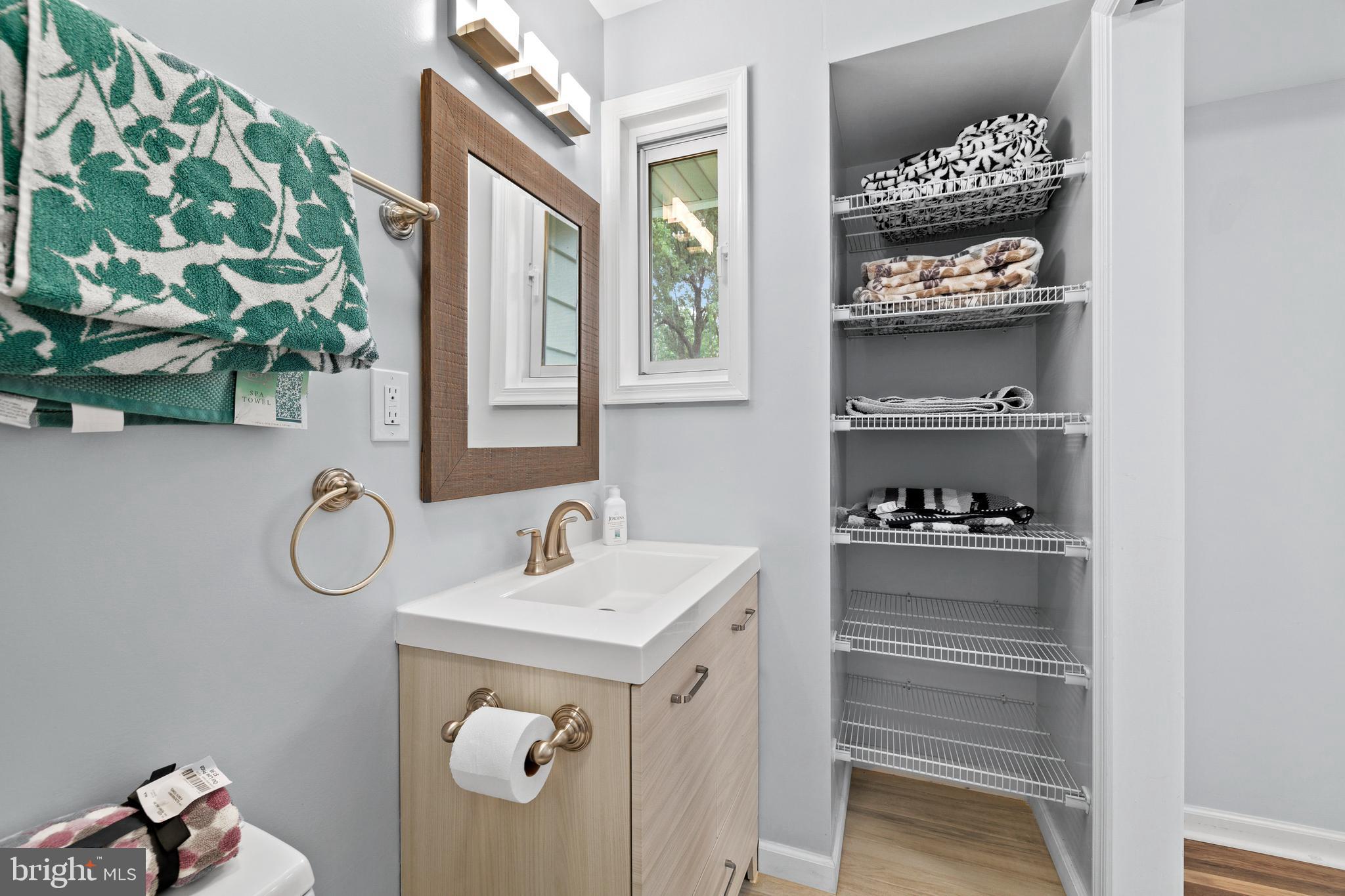 ORCHARD HILLS - Residential