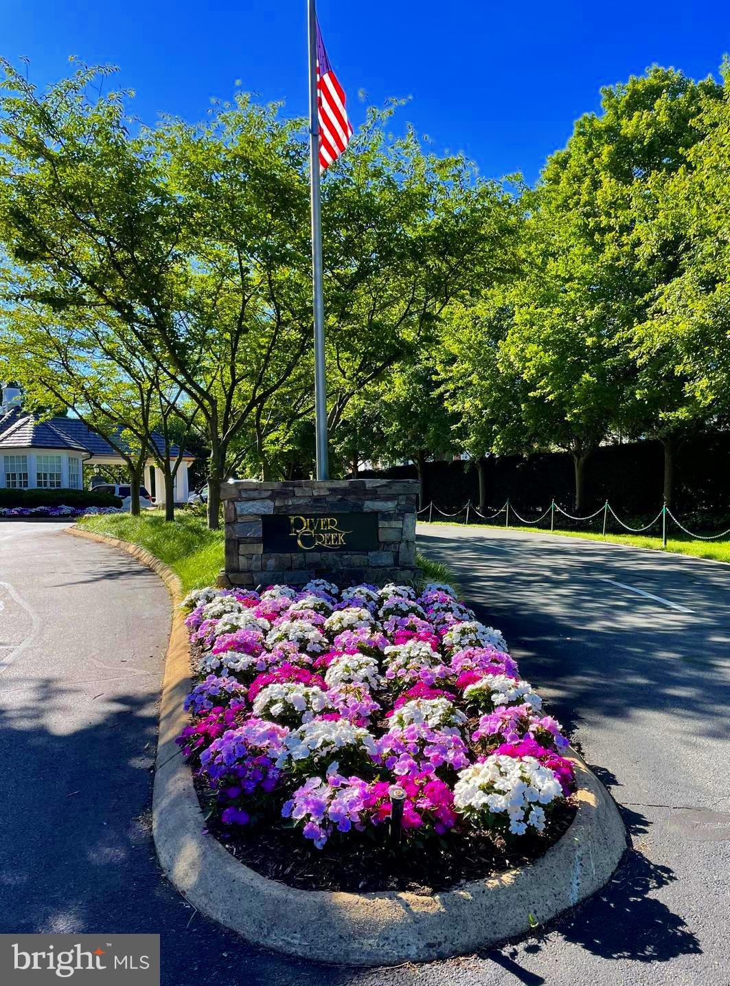 RIVER CREEK - Residential Lease