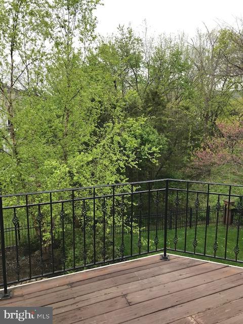 RIVER CREEK - Residential Lease