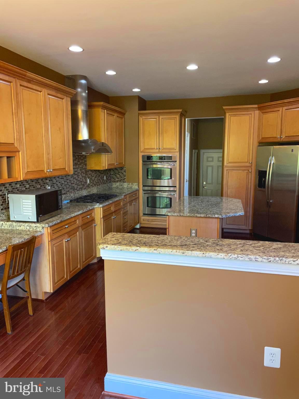 RIVER CREEK - Residential Lease