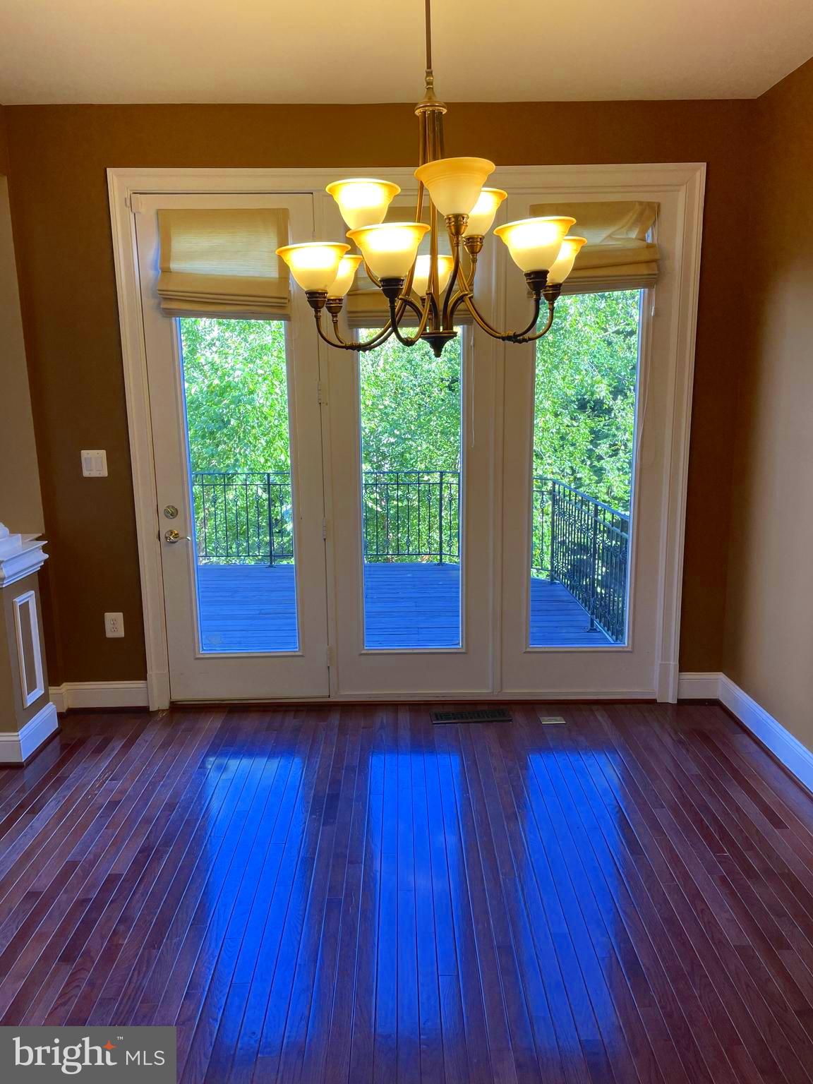 RIVER CREEK - Residential Lease