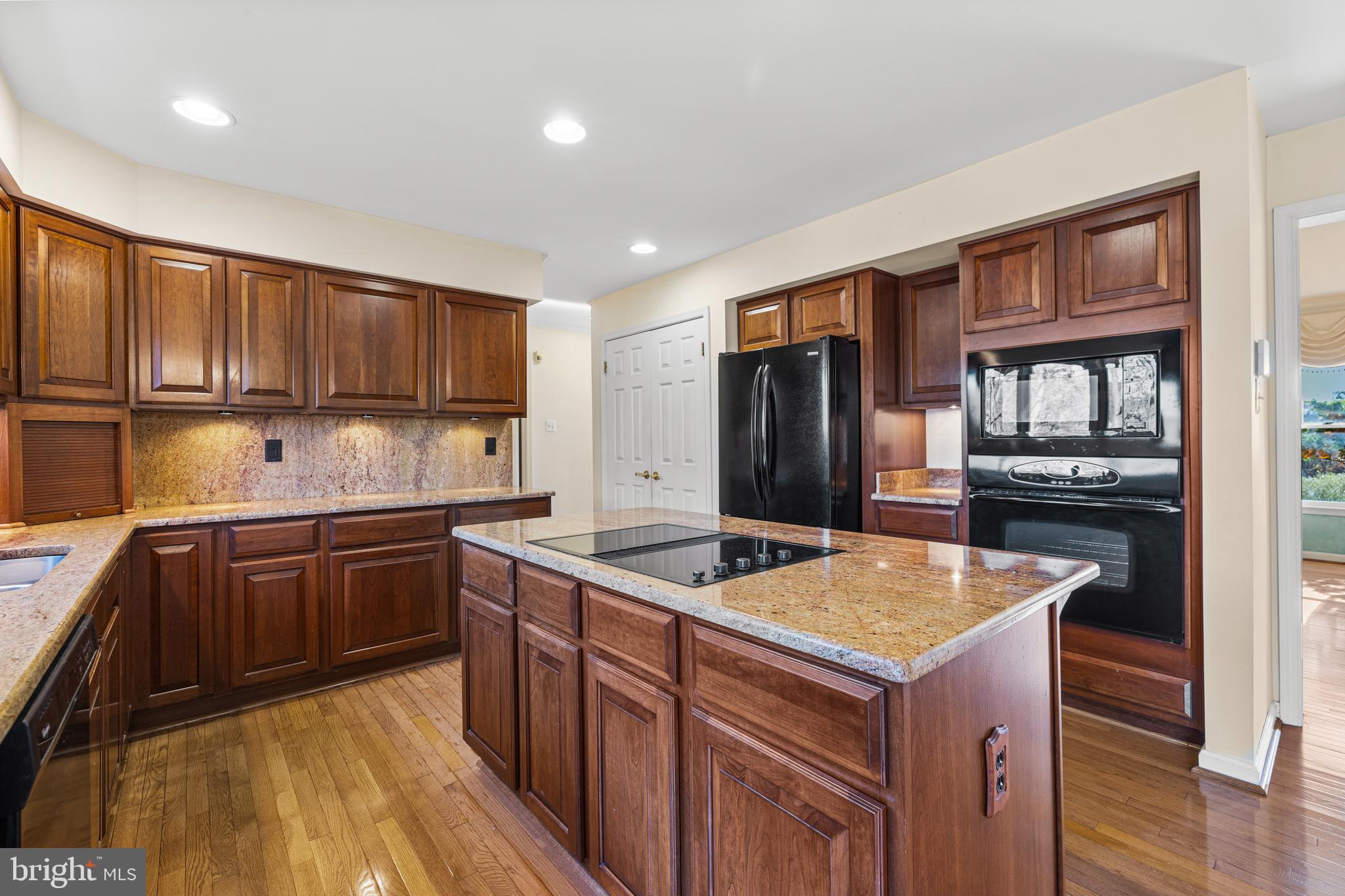 CAMERON MILL - Residential