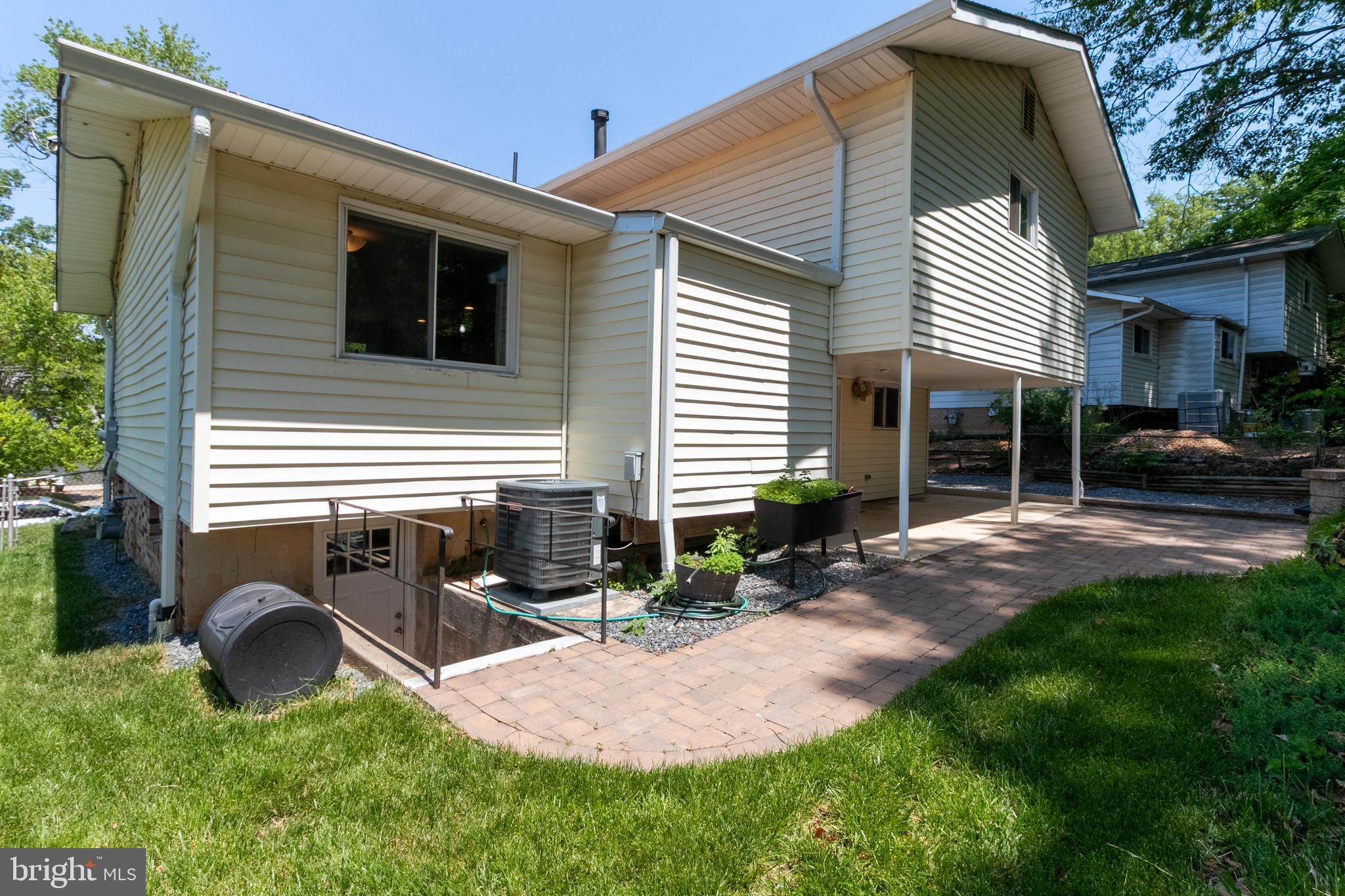 110 WHITE BIRCH COURT