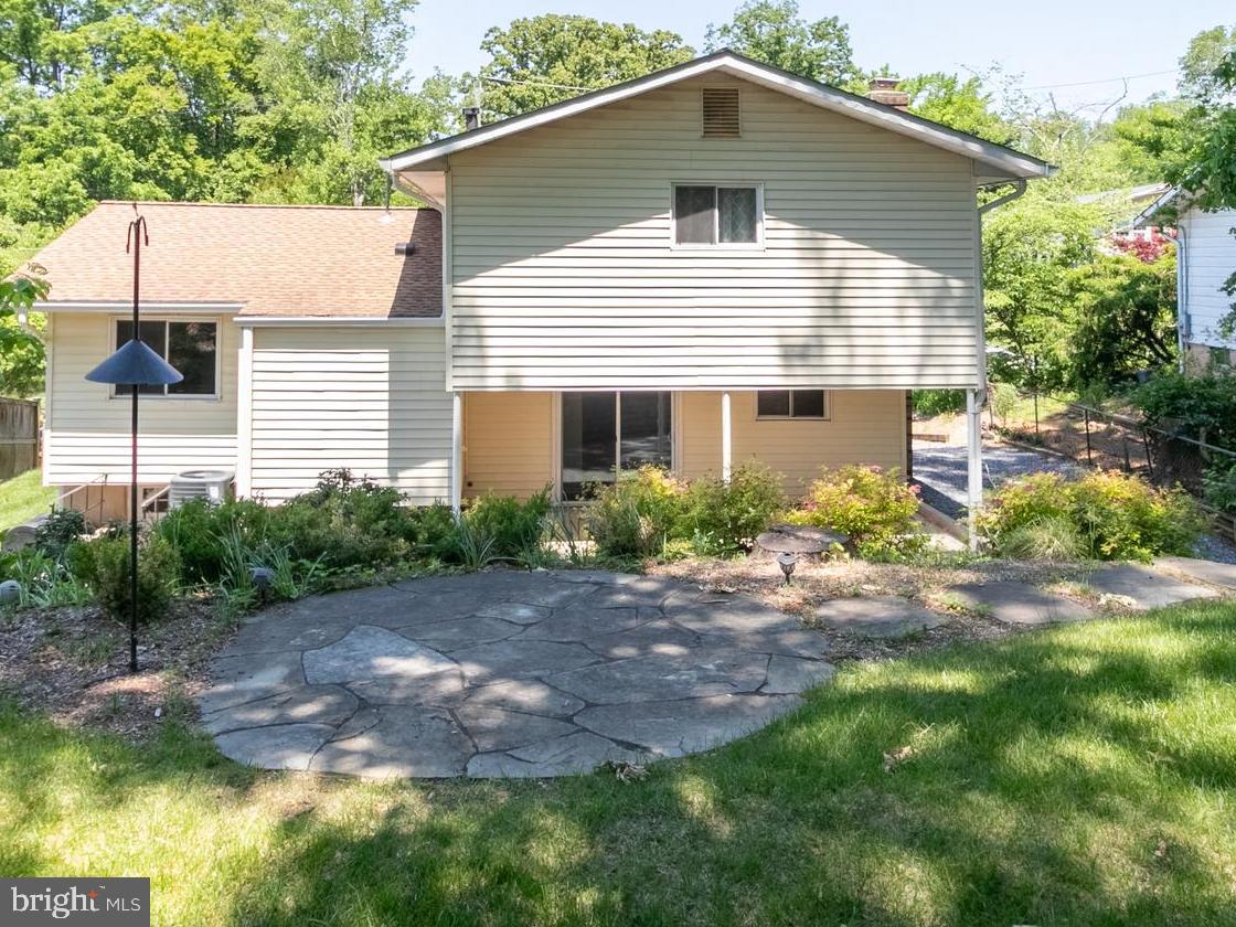 110 WHITE BIRCH COURT