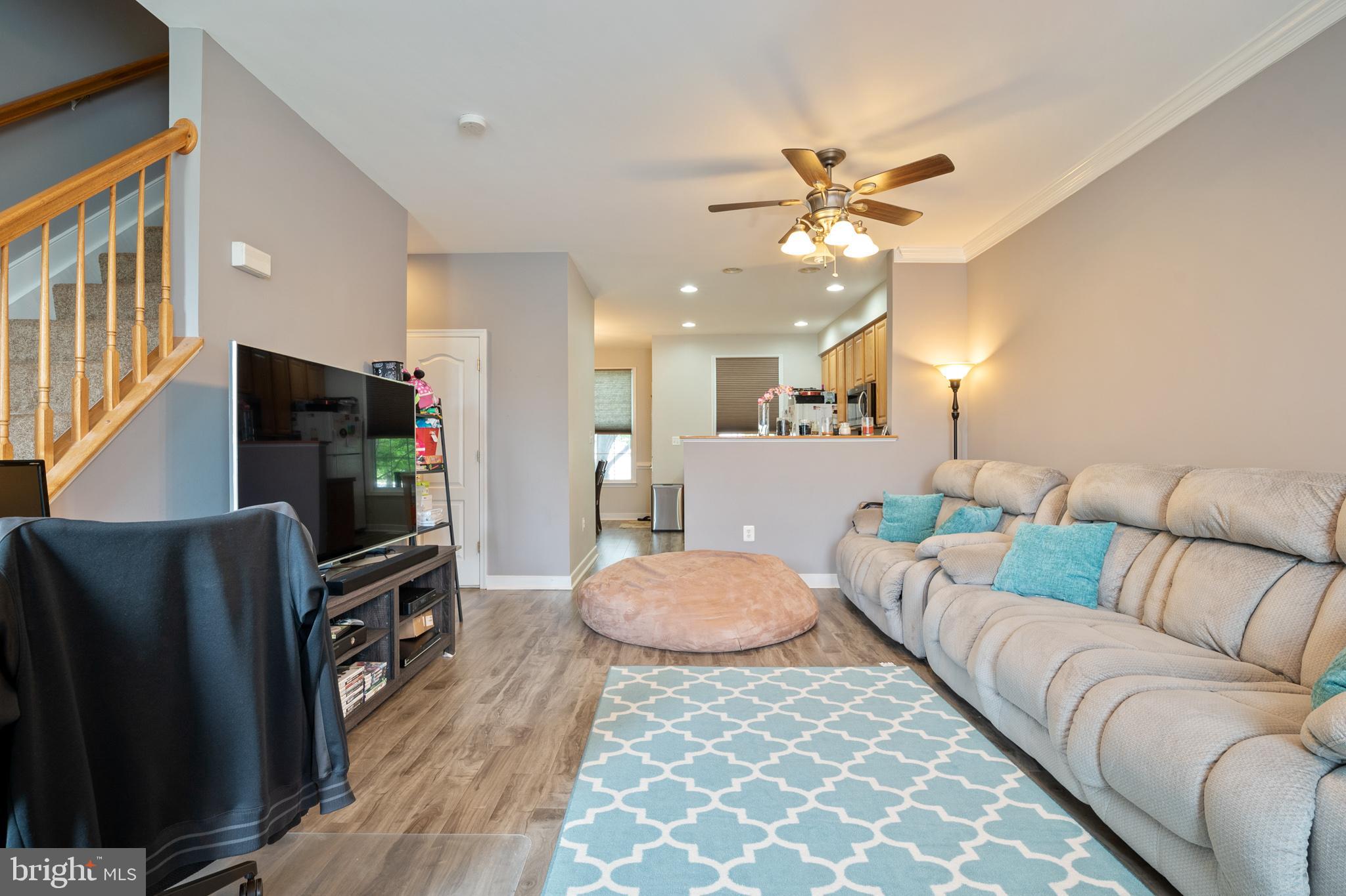 DALE CITY - Residential