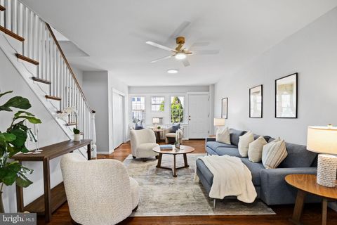 171 N CAROL BOULEVARD UPPER DARBY PA 19082