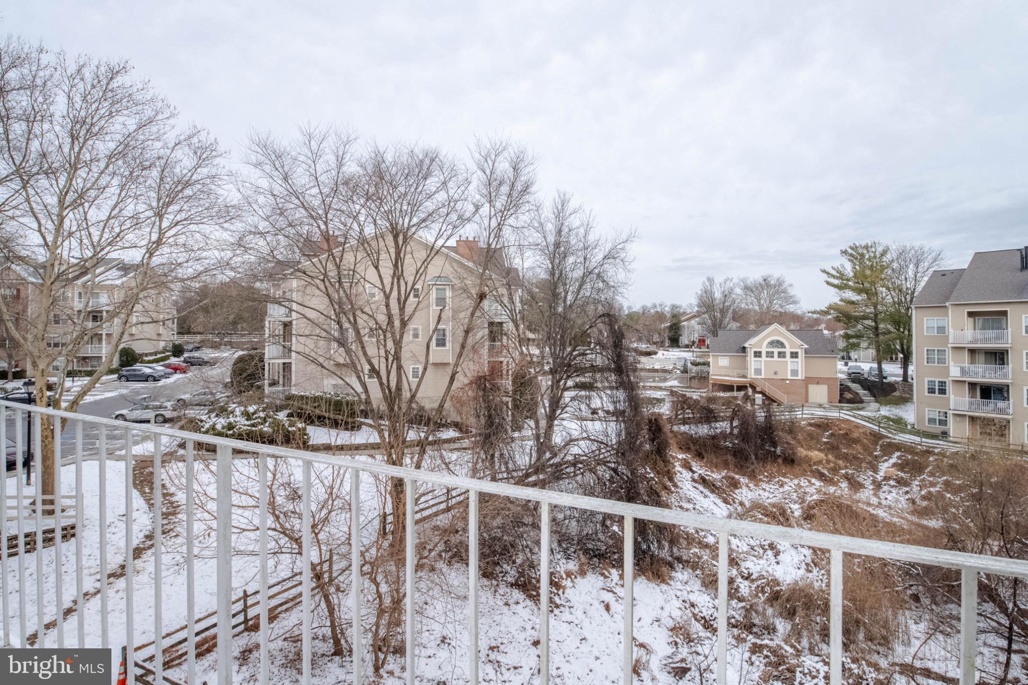 FALLS GABLE - Residential