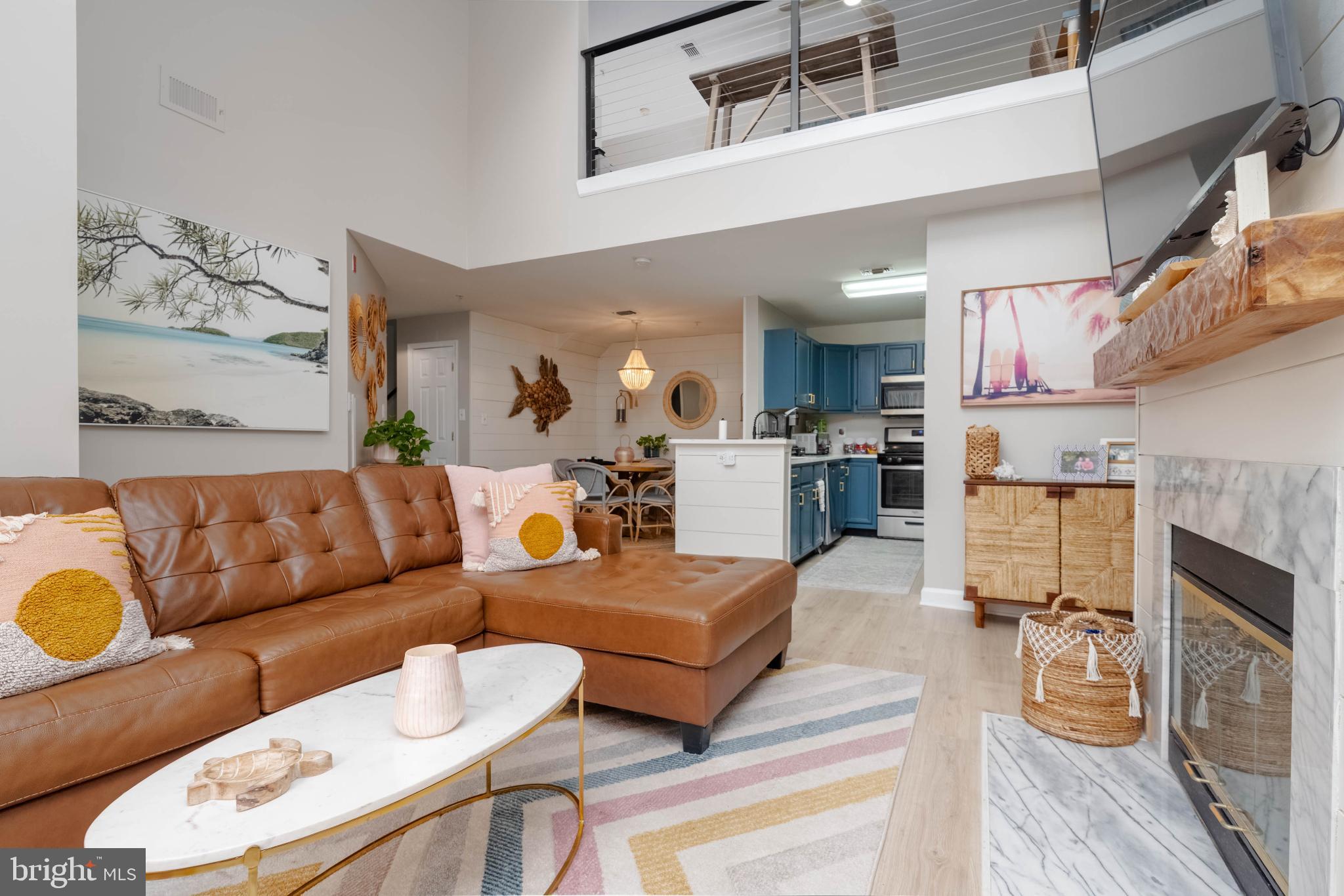 FALLS GABLE - Residential