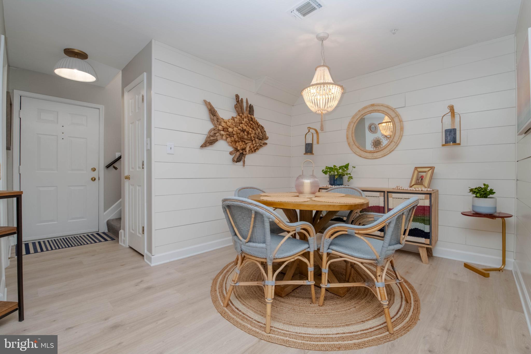 FALLS GABLE - Residential