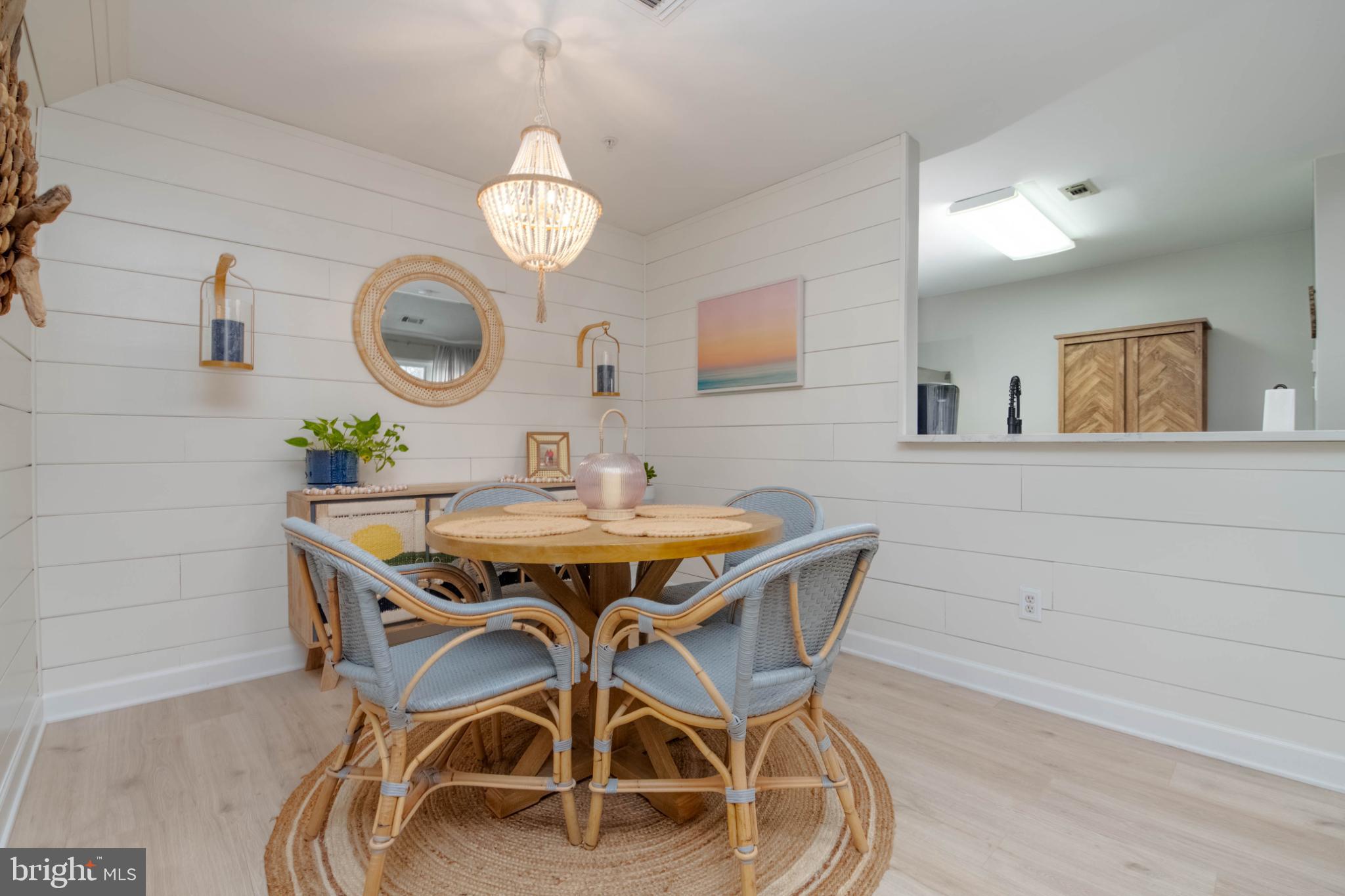 FALLS GABLE - Residential