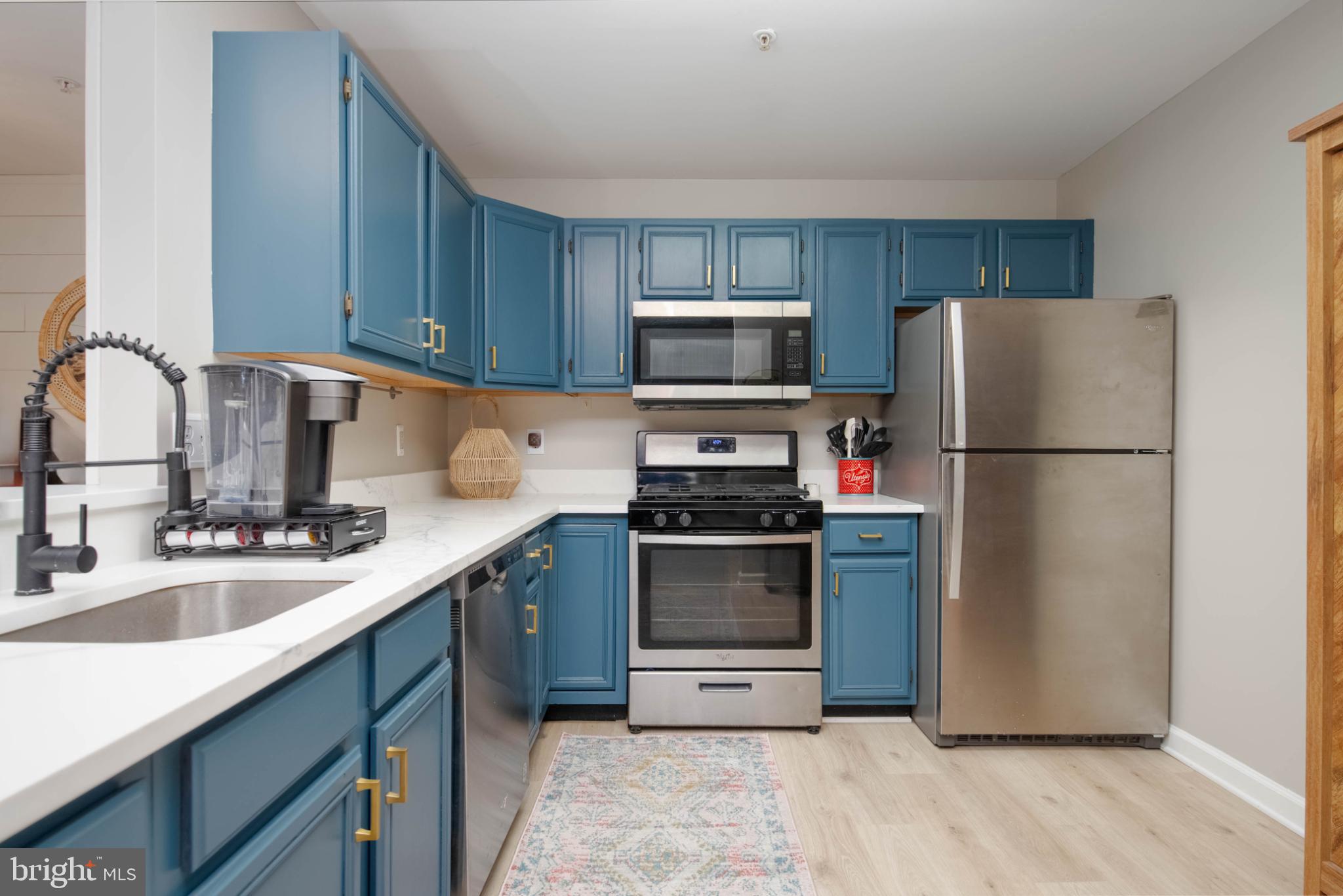 FALLS GABLE - Residential