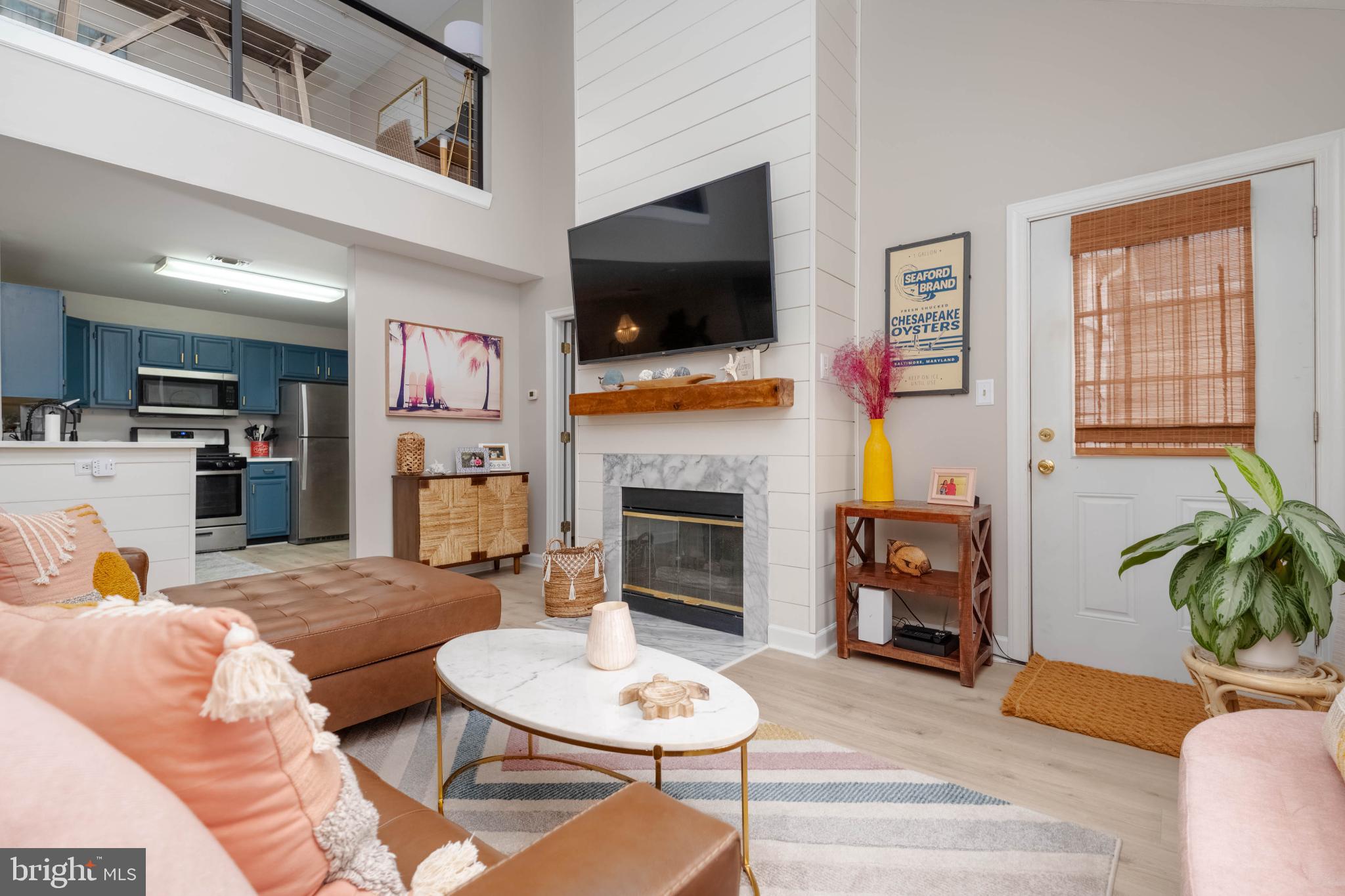 FALLS GABLE - Residential