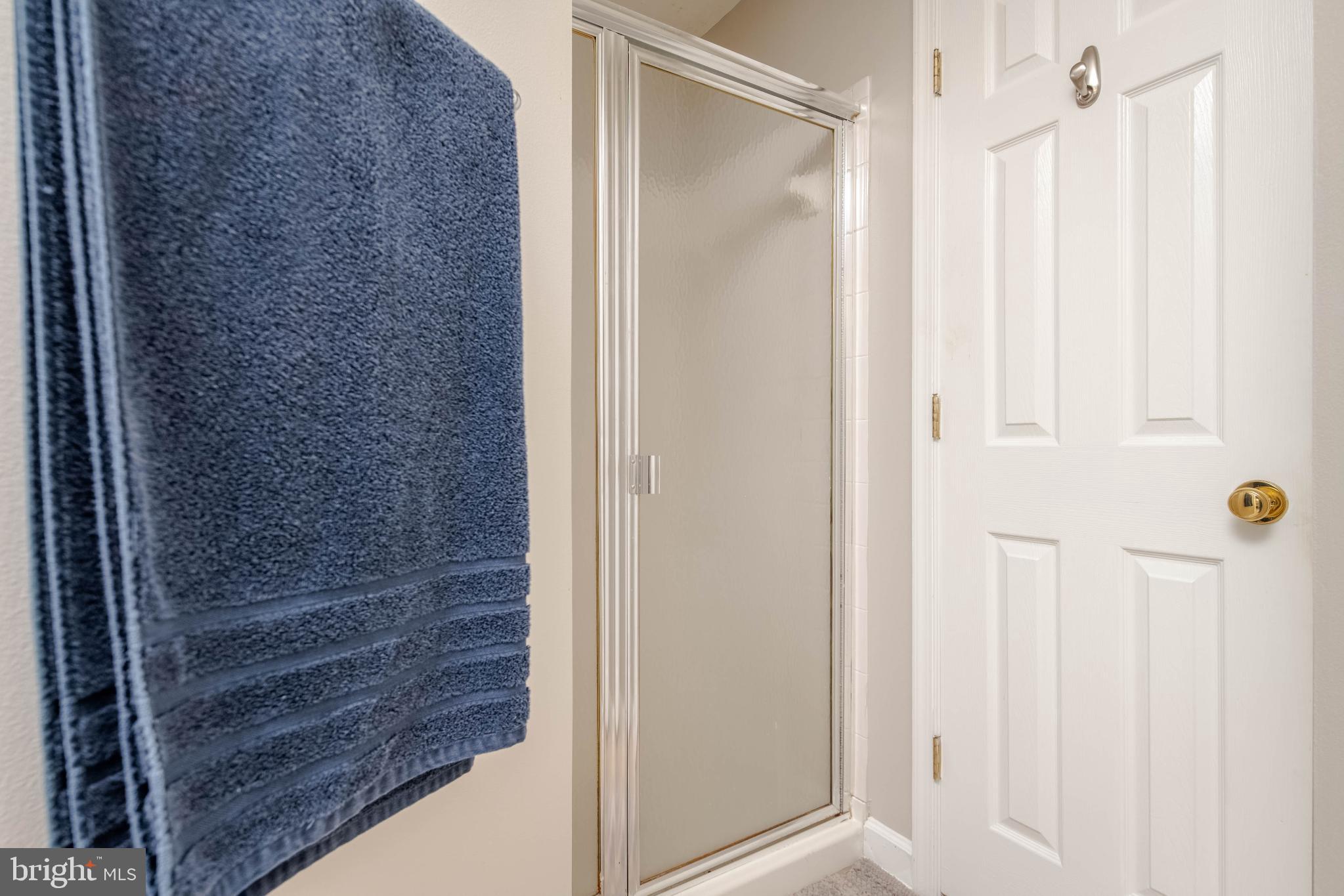 FALLS GABLE - Residential