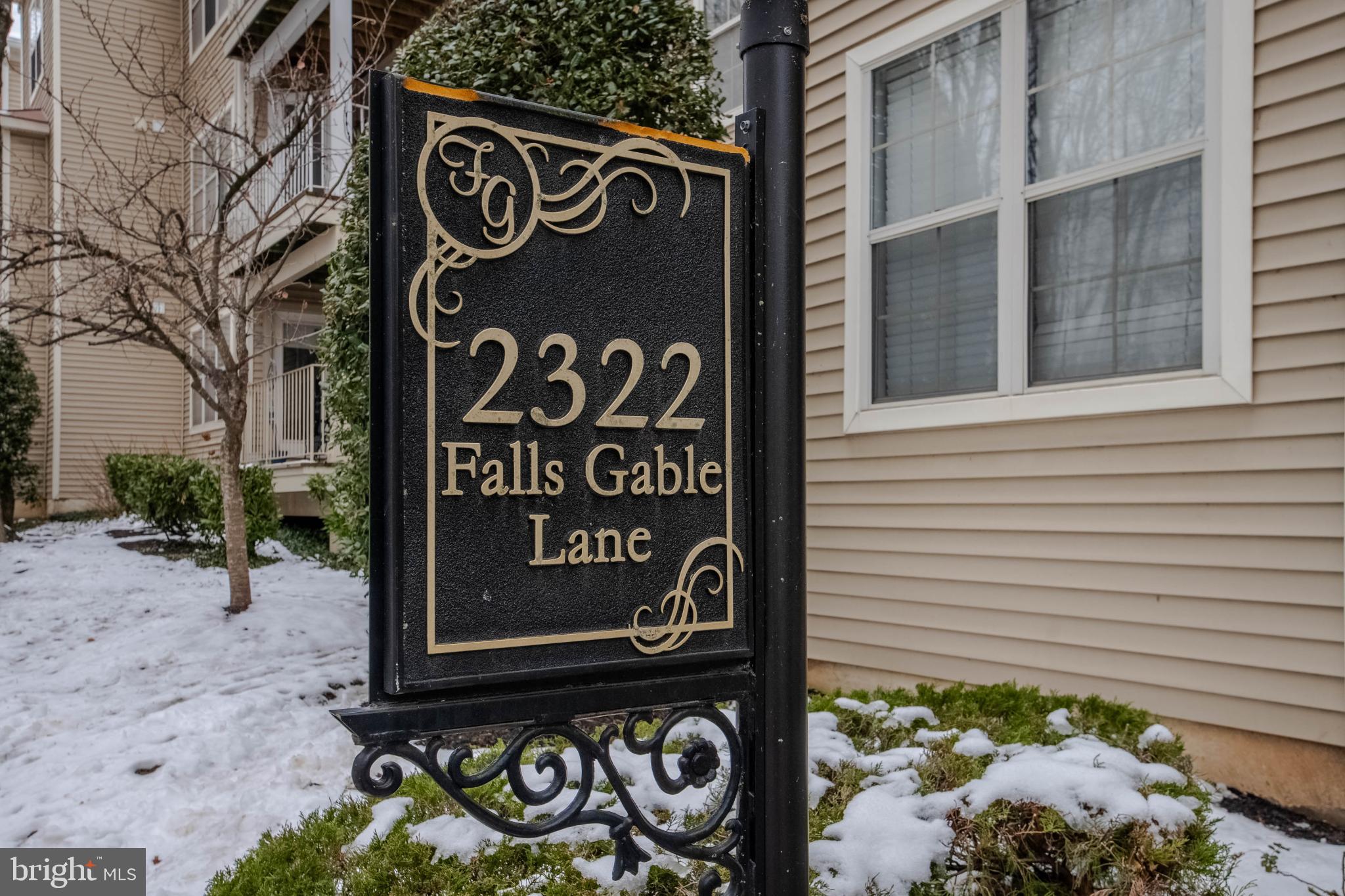 FALLS GABLE - Residential