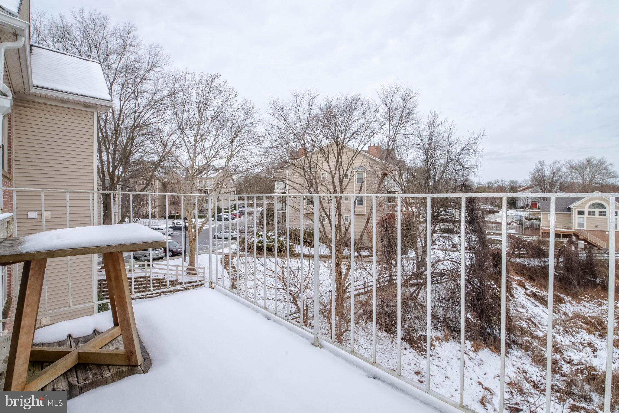 FALLS GABLE - Residential