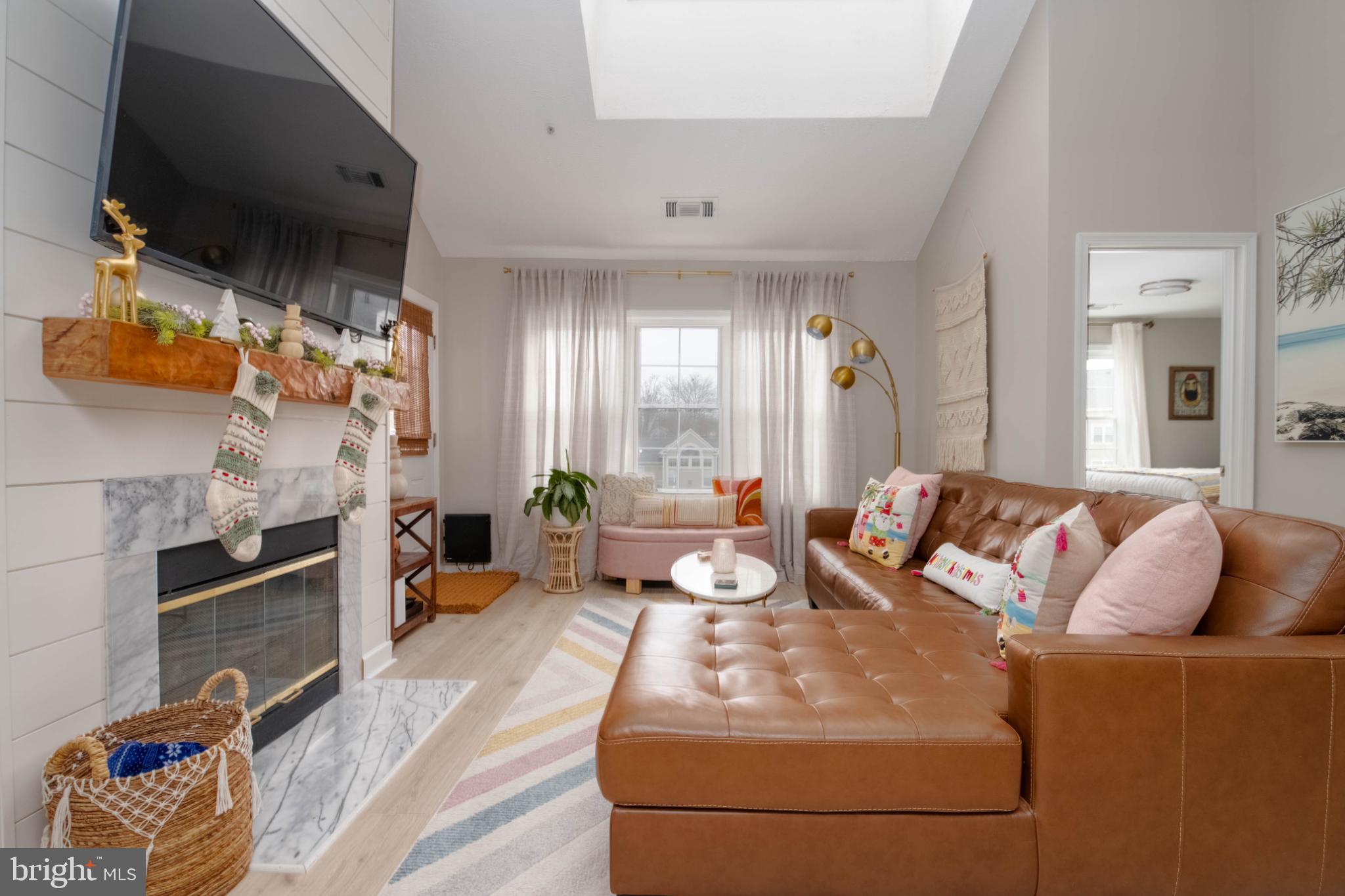 FALLS GABLE - Residential