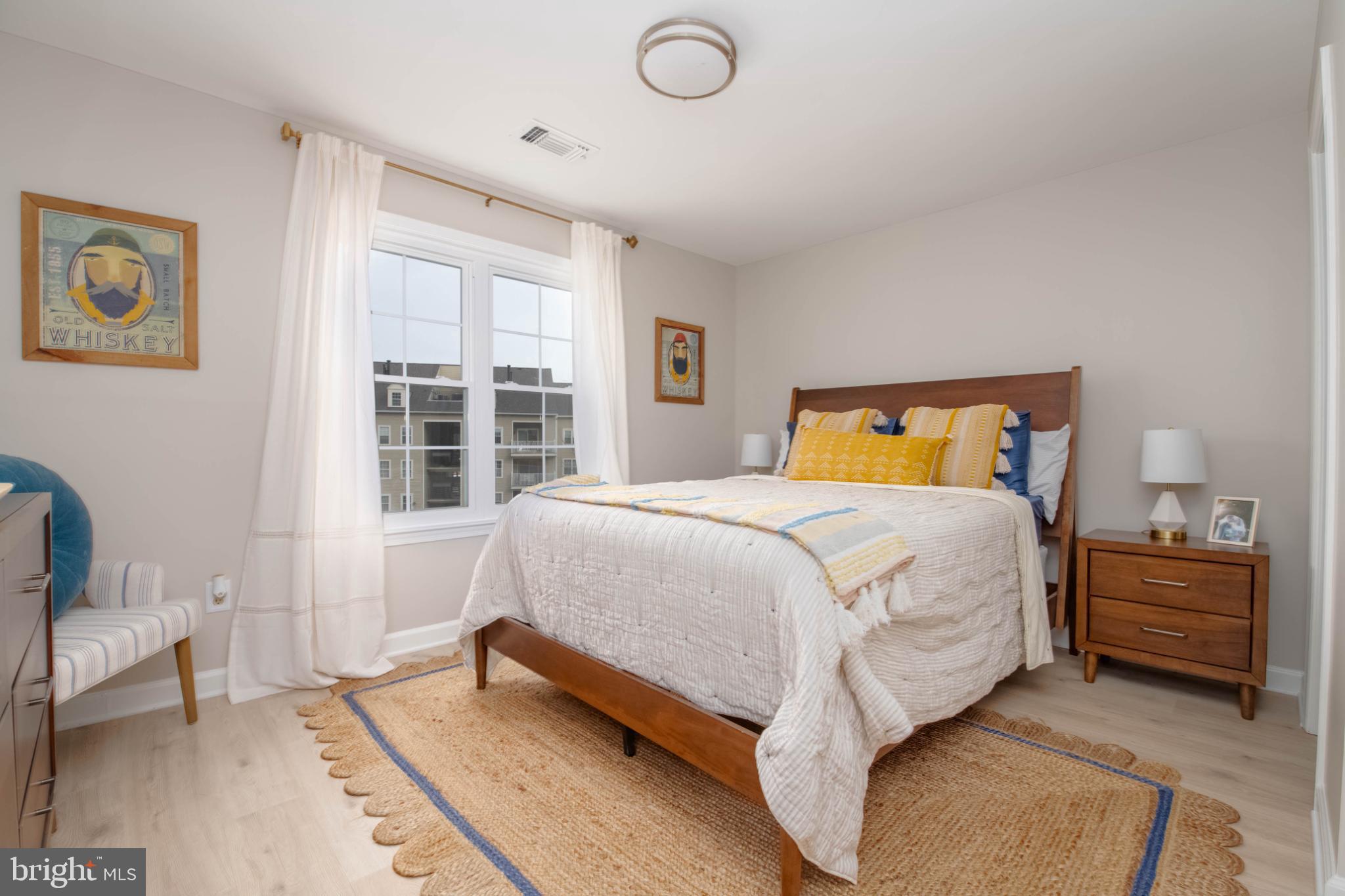 FALLS GABLE - Residential