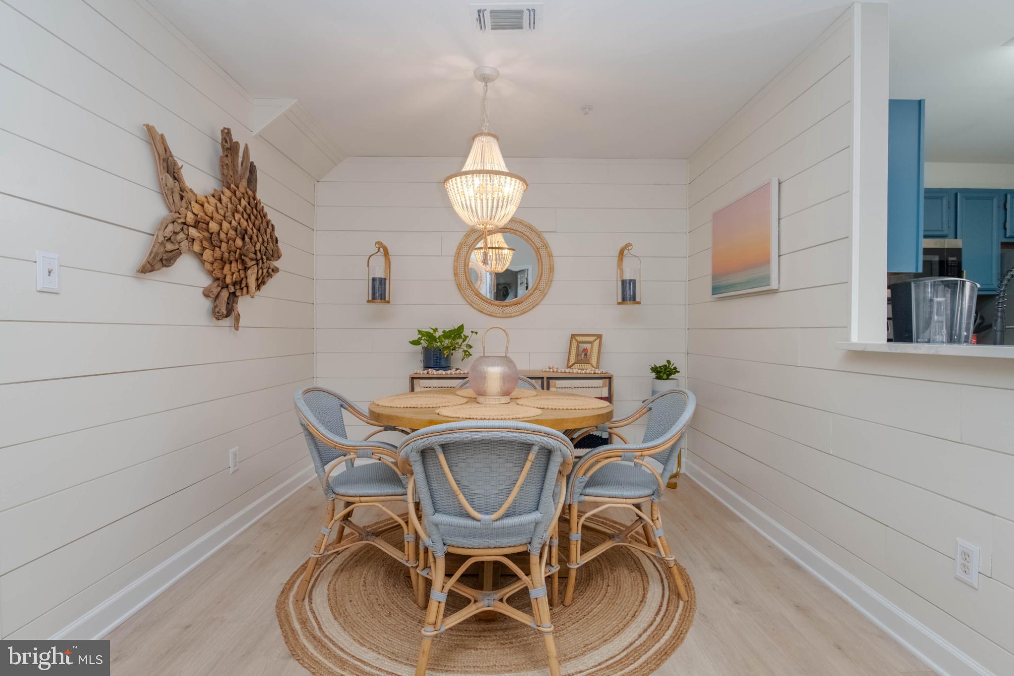 FALLS GABLE - Residential