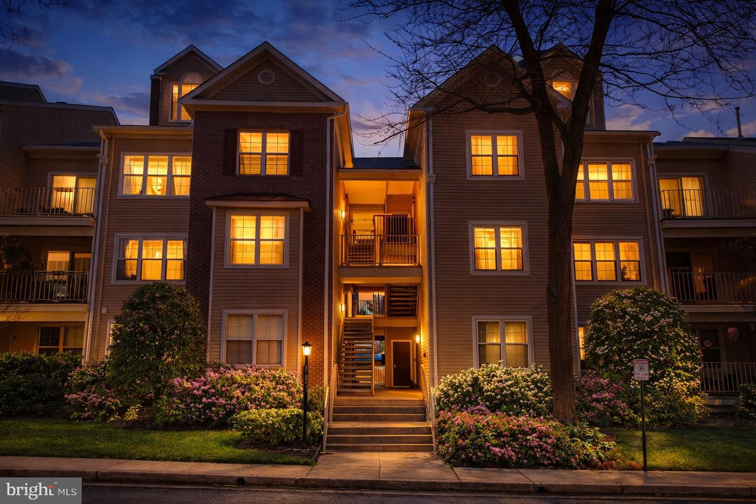 FALLS GABLE - Residential