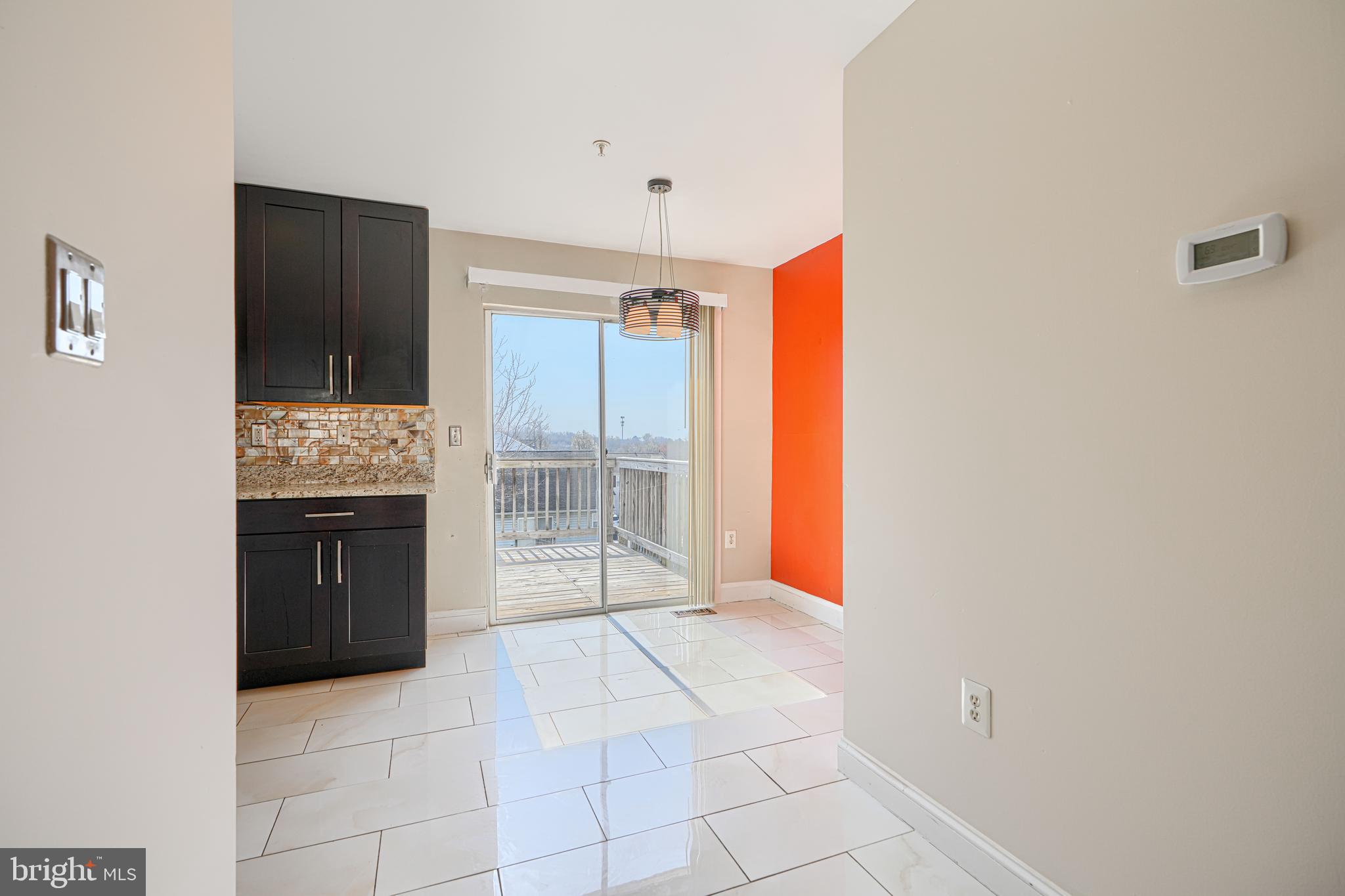 THOMPSON ESTATES - Residential