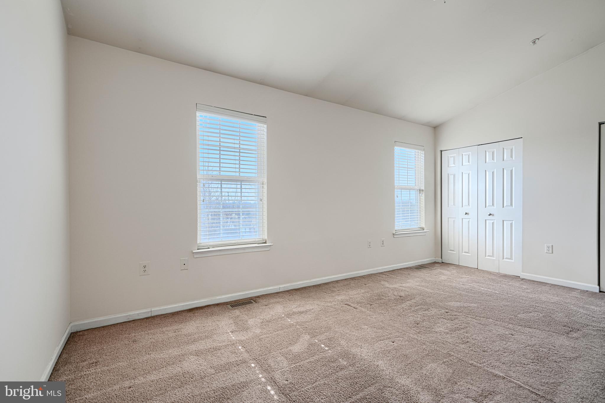 THOMPSON ESTATES - Residential