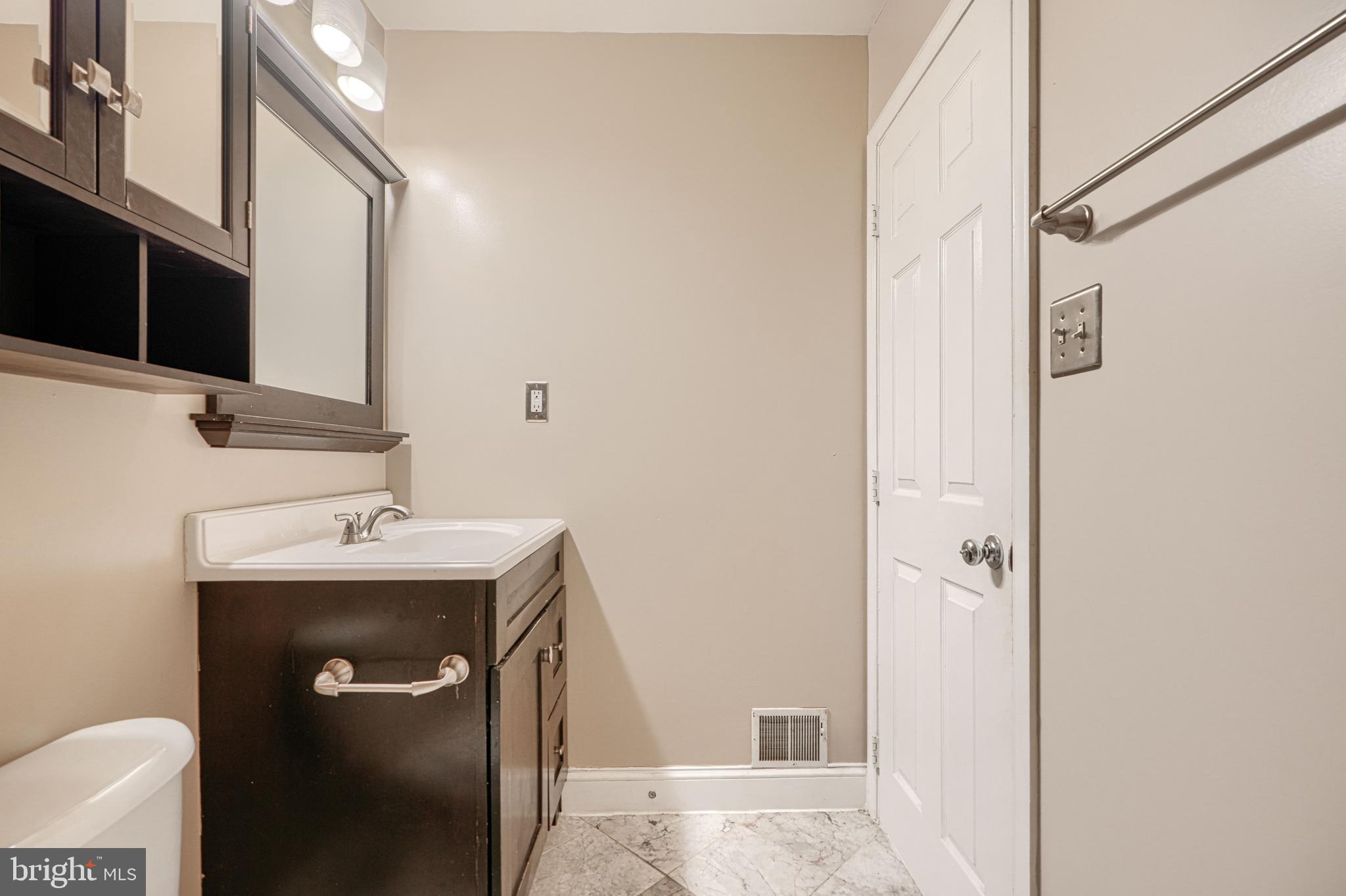 THOMPSON ESTATES - Residential