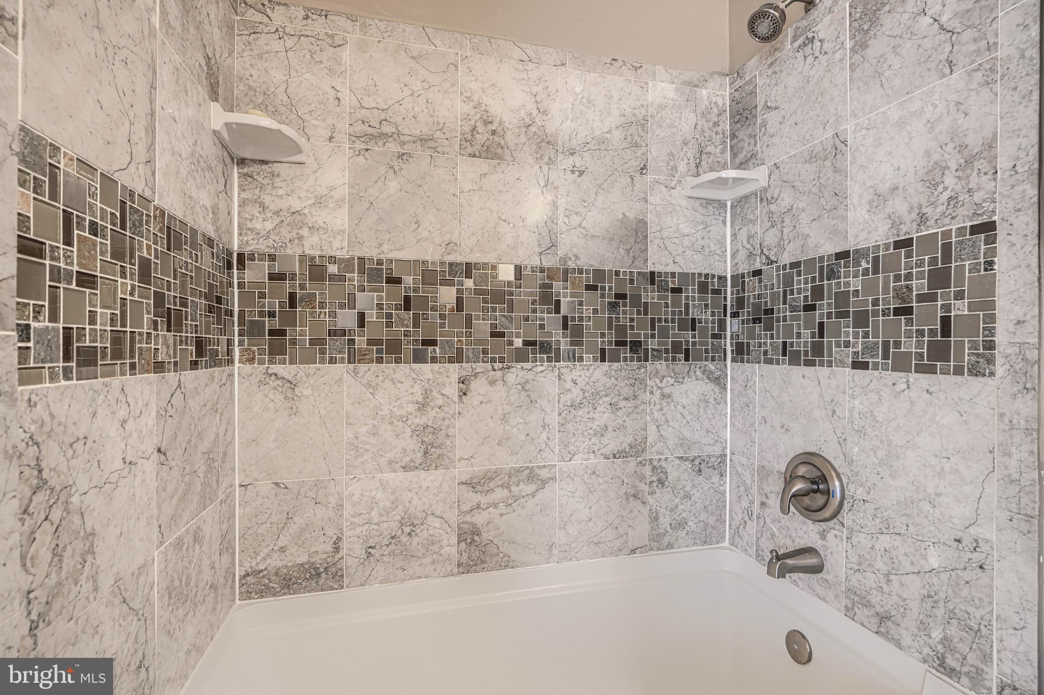 THOMPSON ESTATES - Residential