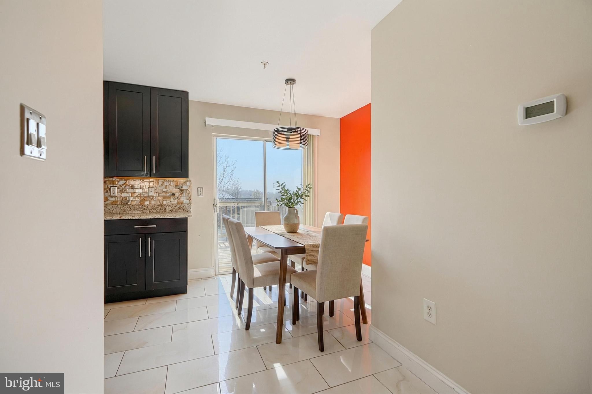 THOMPSON ESTATES - Residential