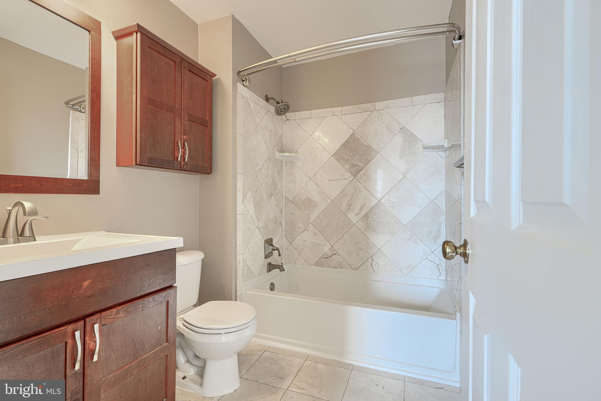 THOMPSON ESTATES - Residential