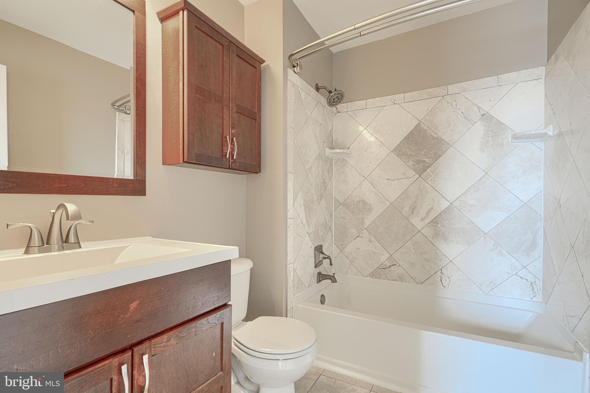 THOMPSON ESTATES - Residential