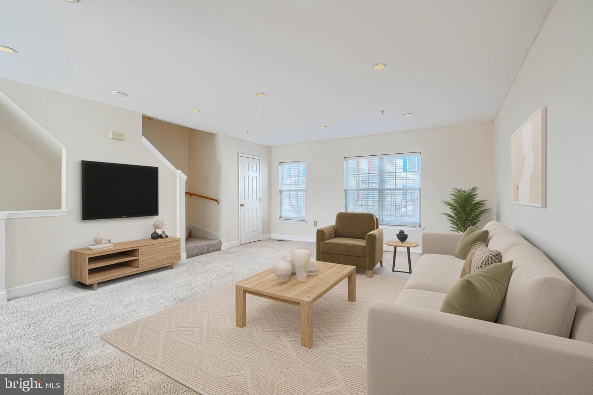 THOMPSON ESTATES - Residential