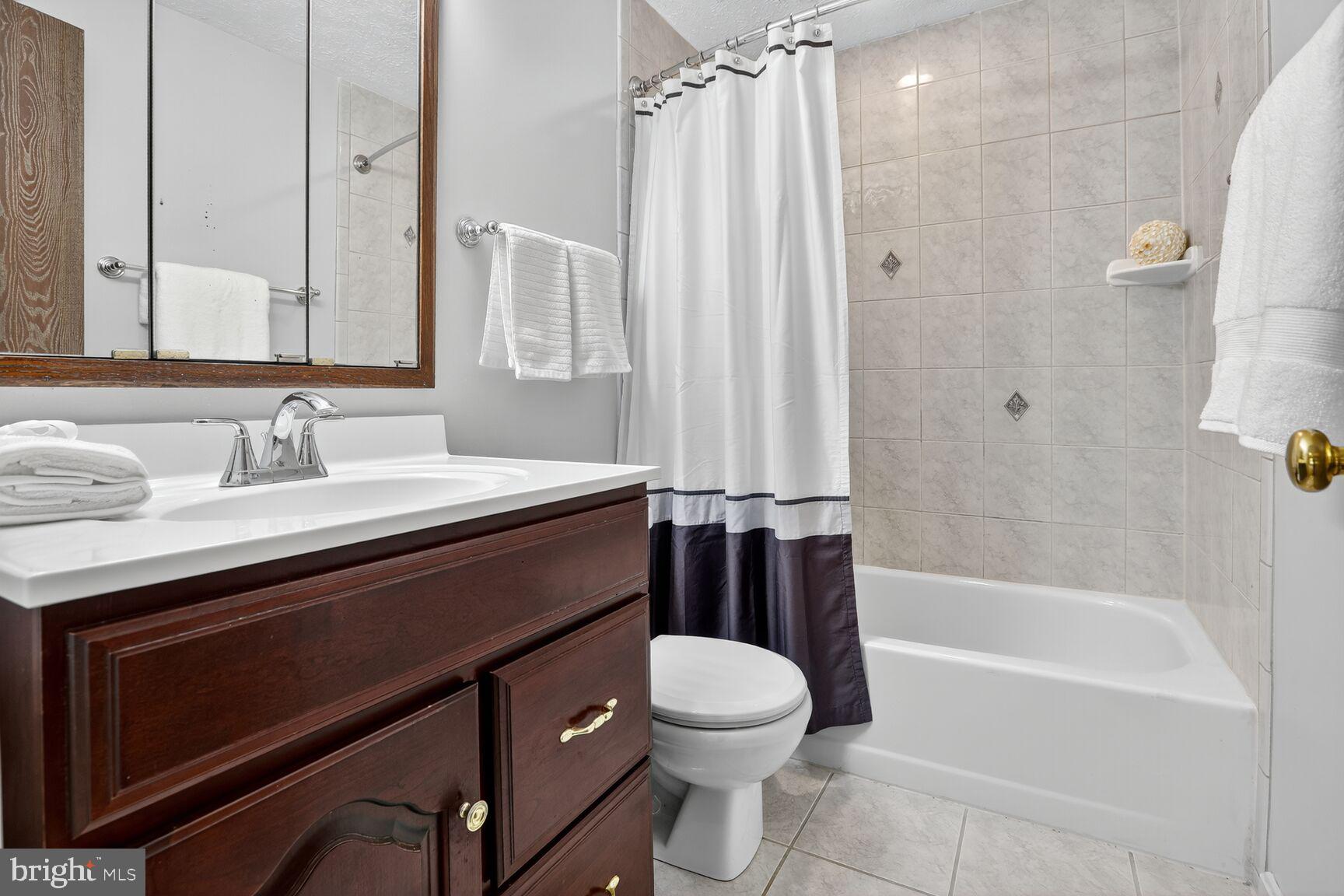 ROCKBURN COMMONS - Residential