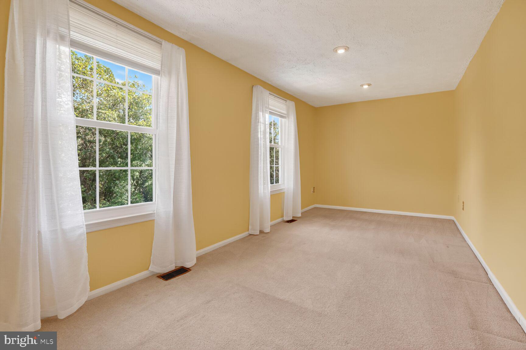 ROCKBURN COMMONS - Residential