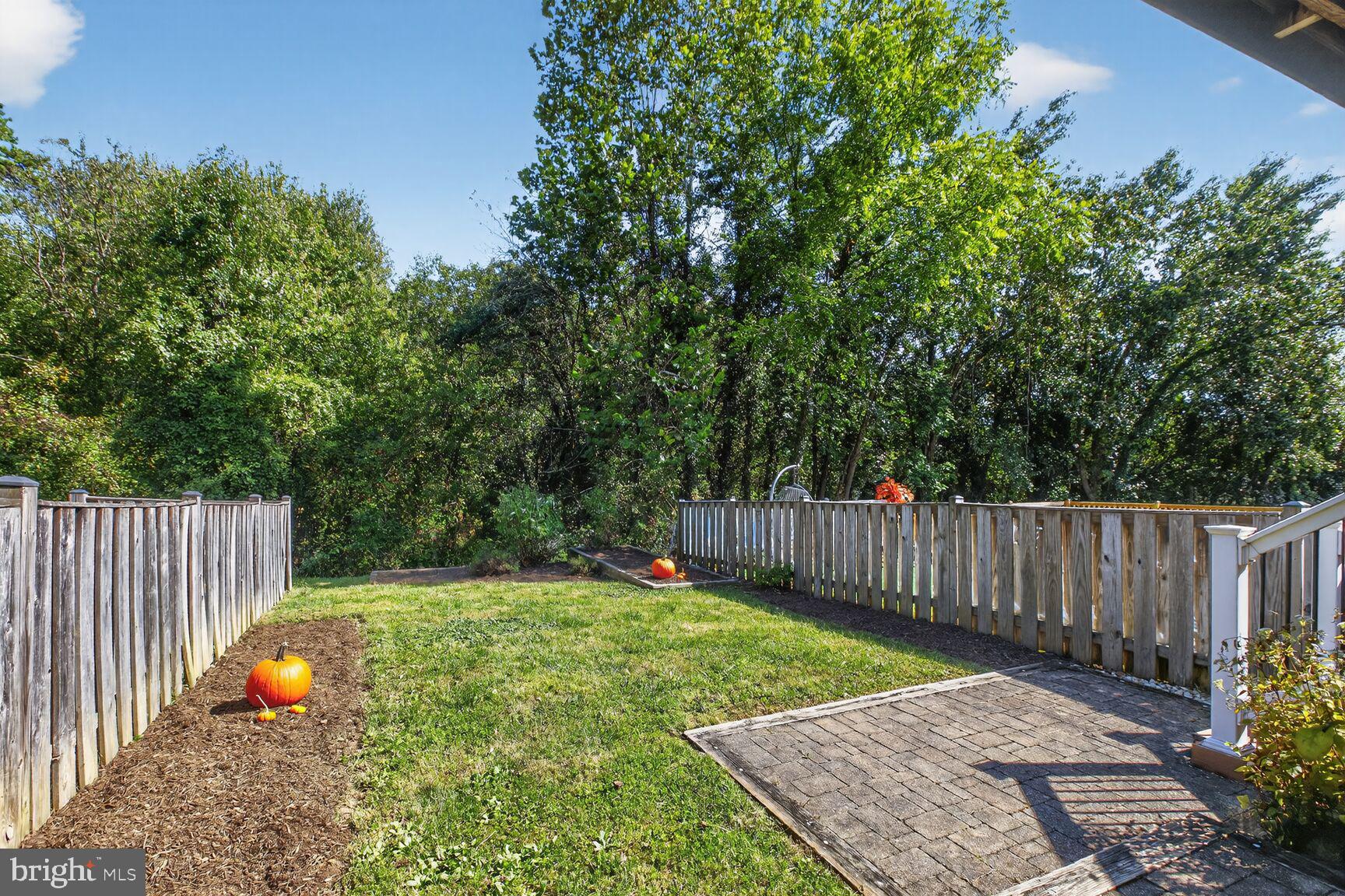 ROCKBURN COMMONS - Residential