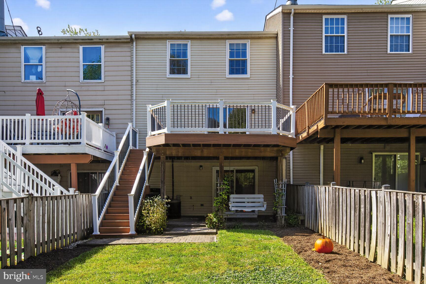 ROCKBURN COMMONS - Residential