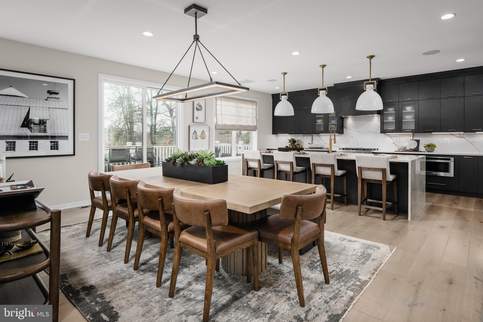 PARKSIDE VILLAGE - Residential