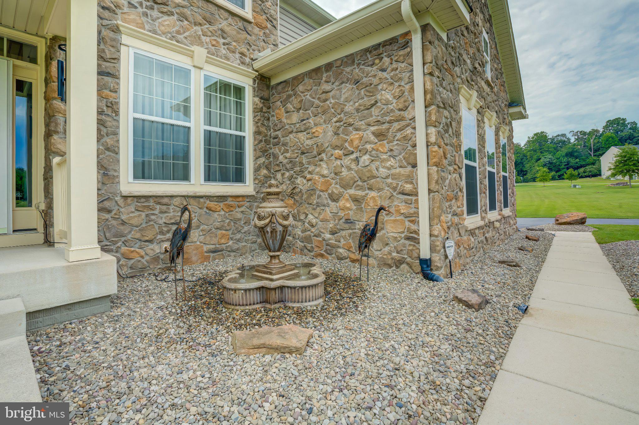 50 RHODES MOUNTAIN