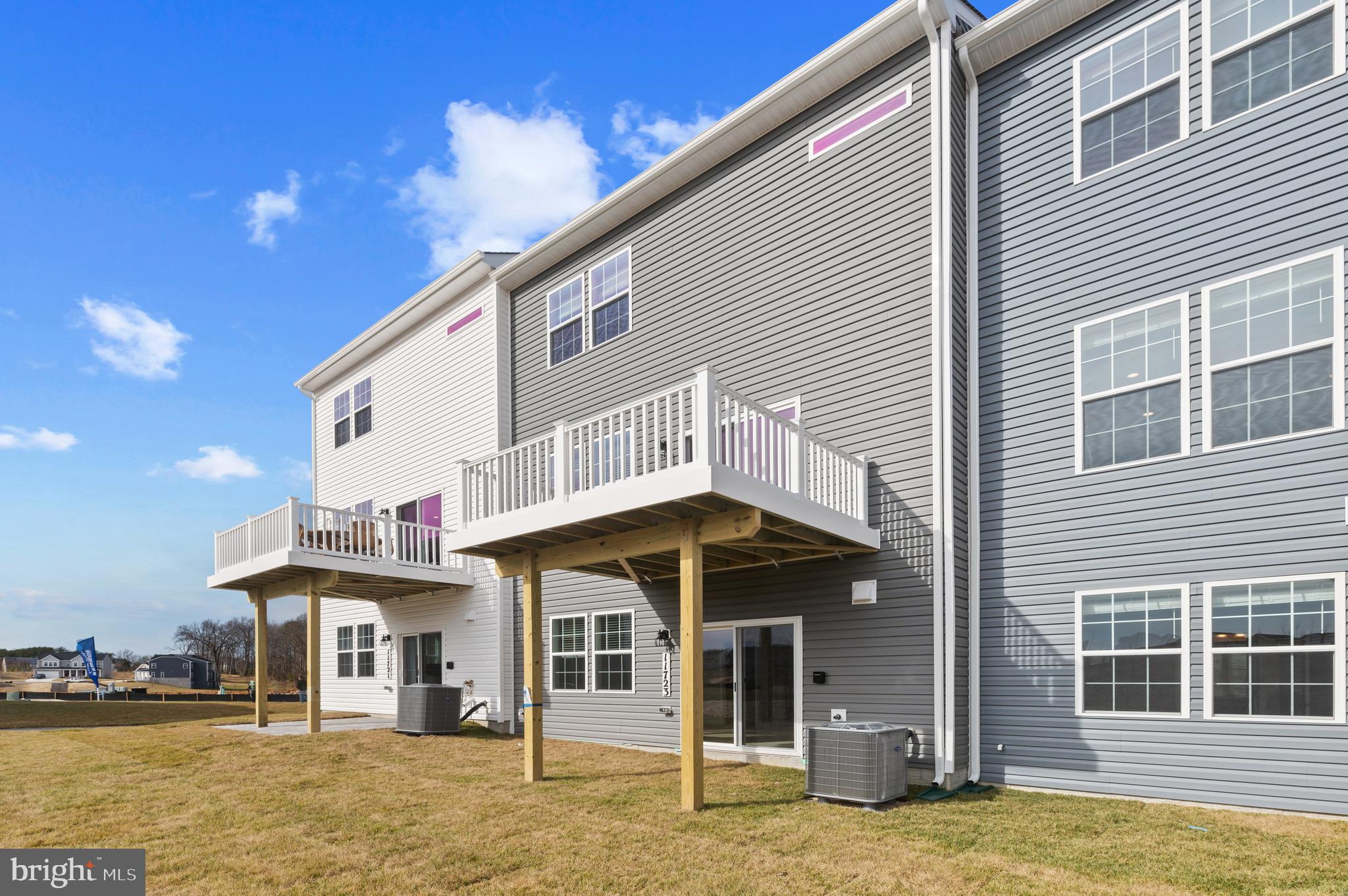 WATERMARK AT WESTPHALIA TOWN CENTER - Residential