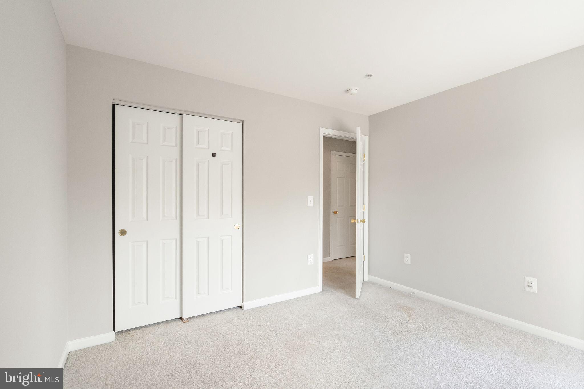 POWELLS RUN VILLAGE COND - Residential