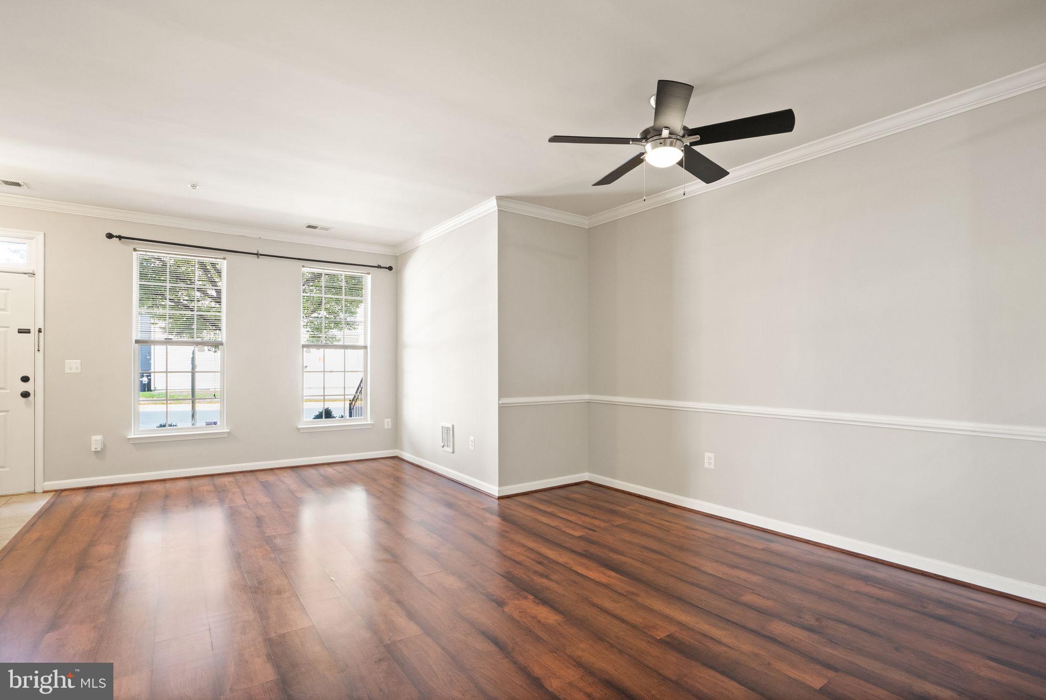 POWELLS RUN VILLAGE COND - Residential