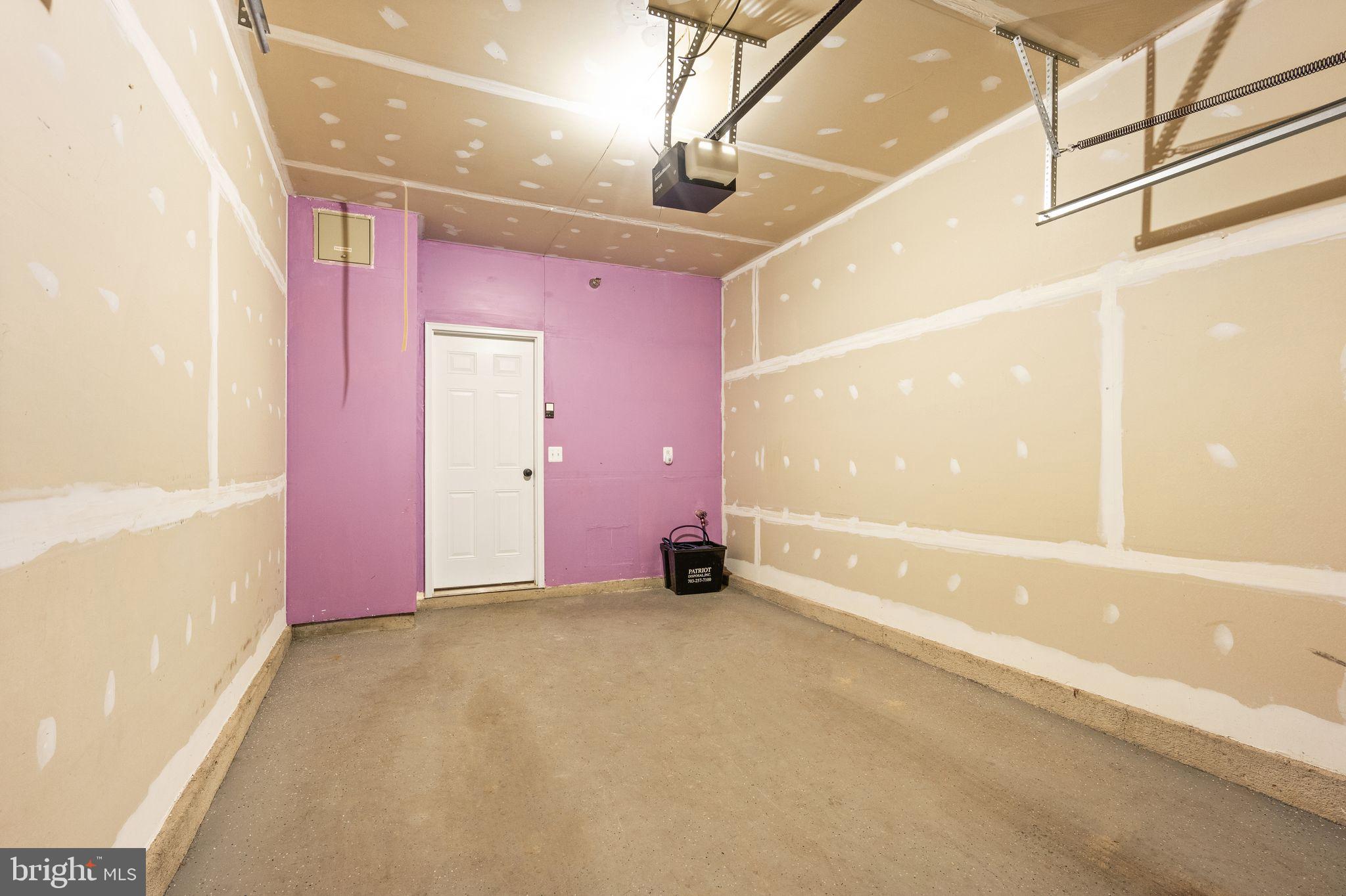 POWELLS RUN VILLAGE COND - Residential